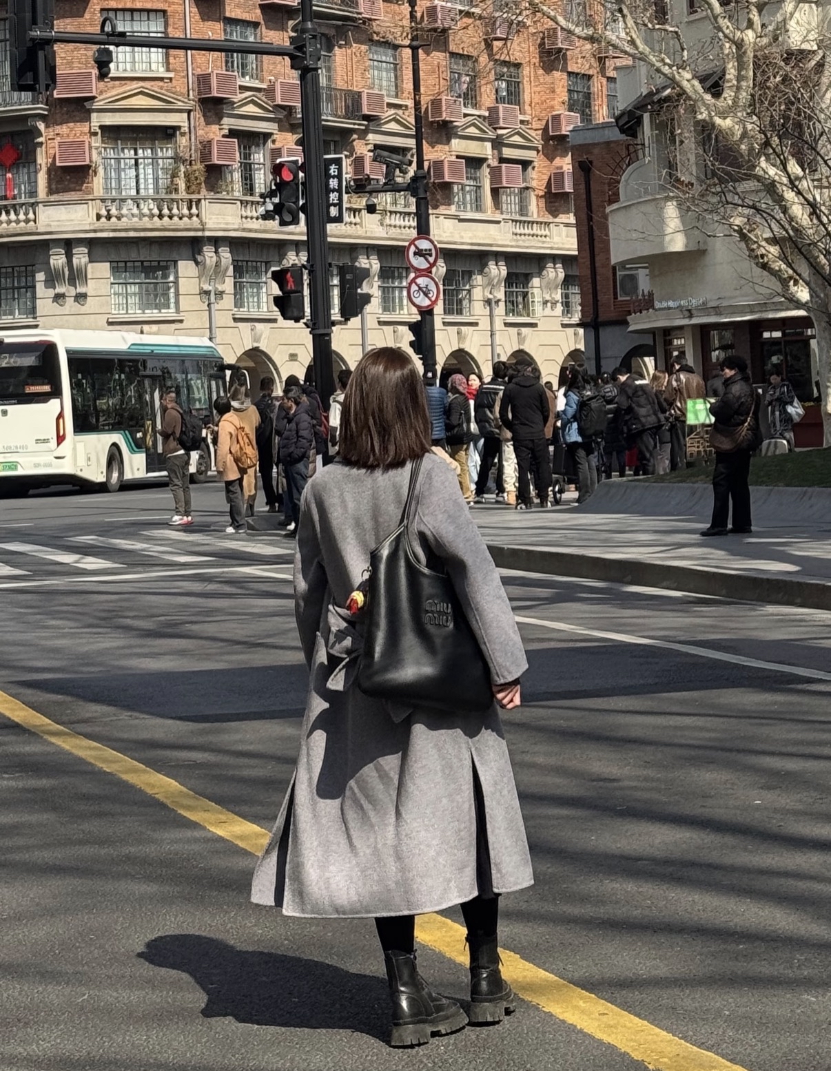 指定貨品優惠✨訂貨📮MIUMIU IVY Bag (Black ) Size 40x35cm 裝到A4文件 容量友好‼️內有拉鍊位