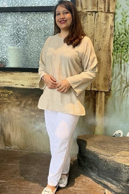 BASIC TOP in Taupe