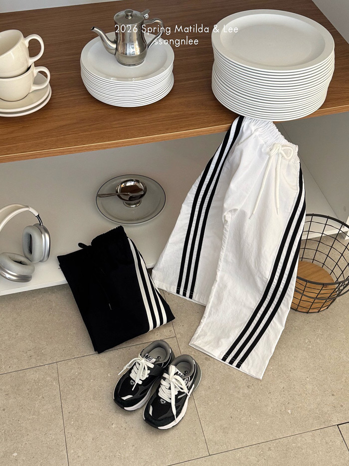 🇰🇷Matilda&Lee pants