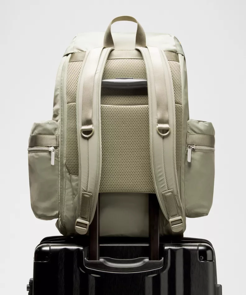 Lululemon Wunderlust Backpack 25L