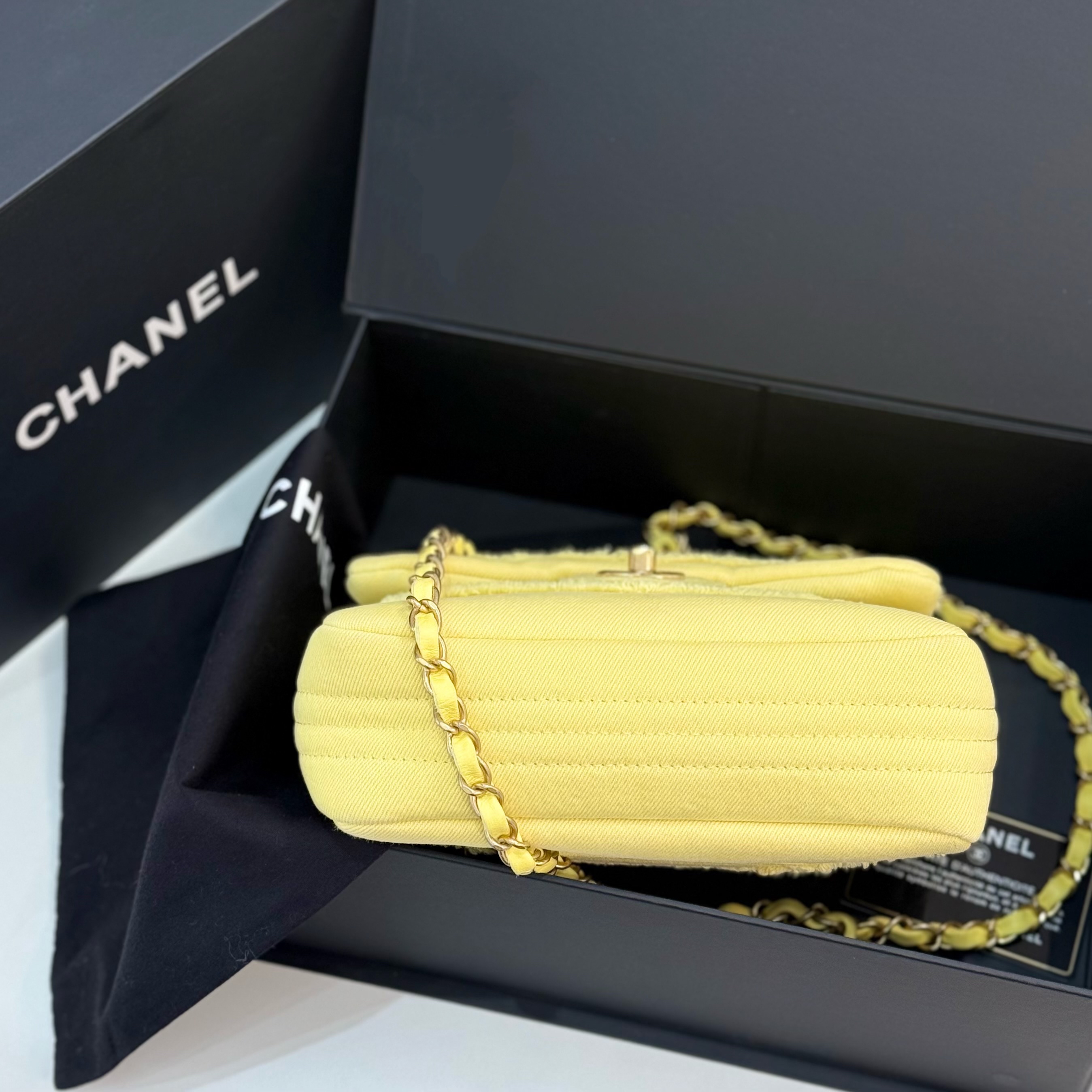 【預訂貨品】Chanel小雞黃牛仔布方胖子 