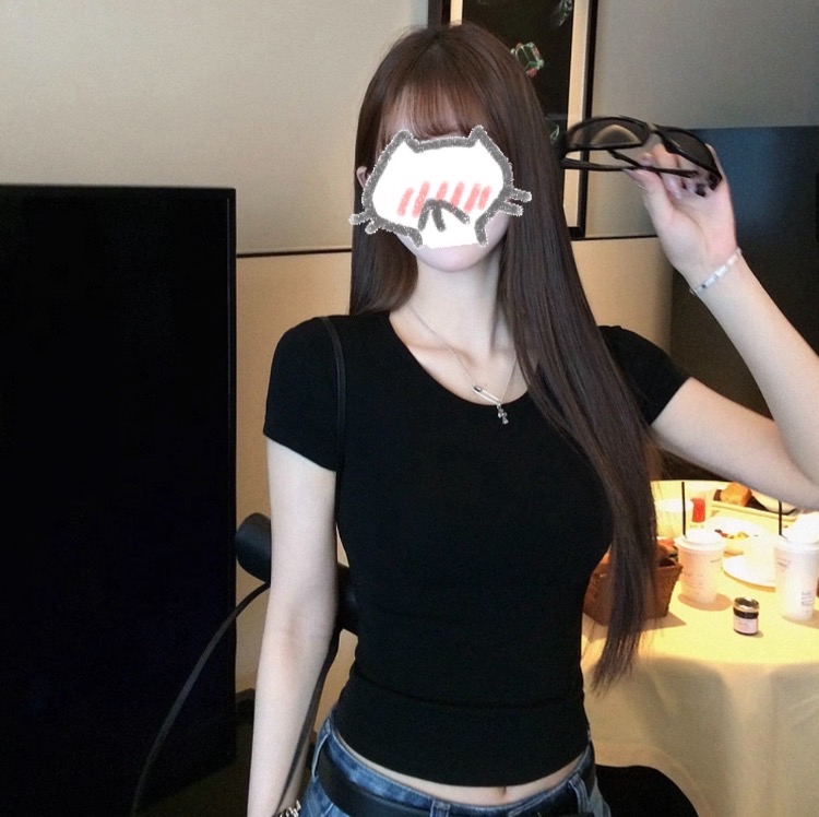 B57(5263) 韩版后U型镂空蝴蝶结绑带黑白上衣