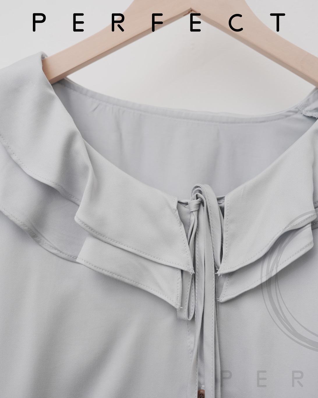 T0004_高貴面料五色大RUFFLE領上衣(氣質灰)