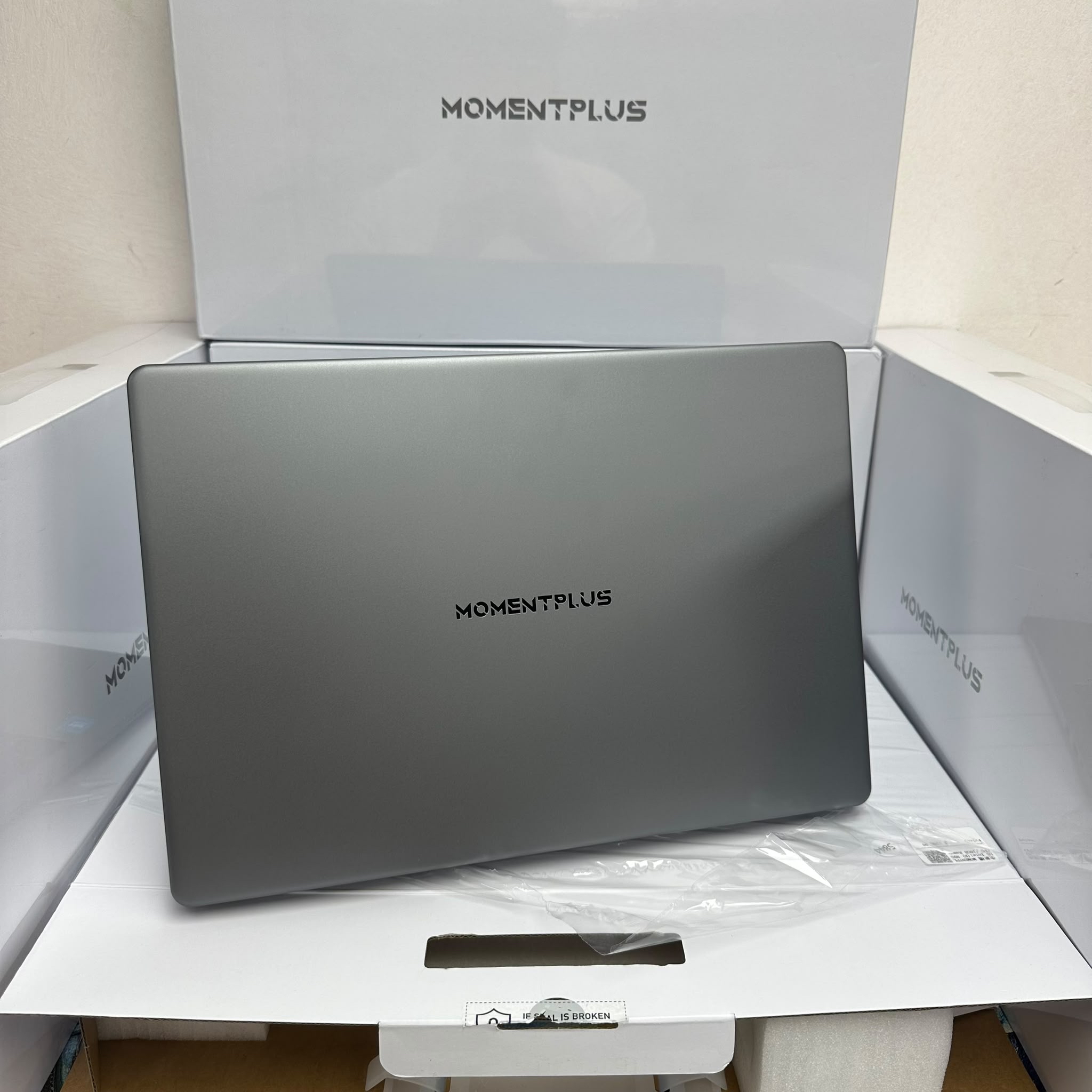 全新機 MOMENTPLUS Intel(R) N95 CPU /16GB Ram/512GB SSD/文書一流/超輕超薄/Notebook/Laptop/ 文書機/ 電影 / Movie / Netflix 