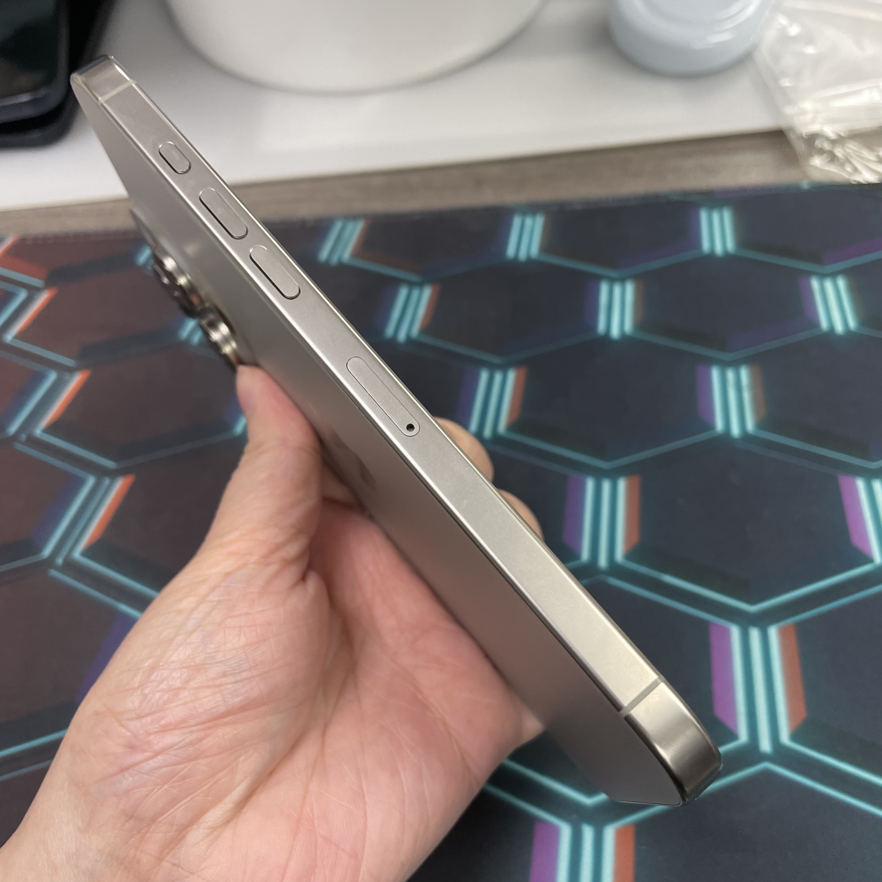 *8301 16 pro max 完美機 512GB 電89 原色 gray