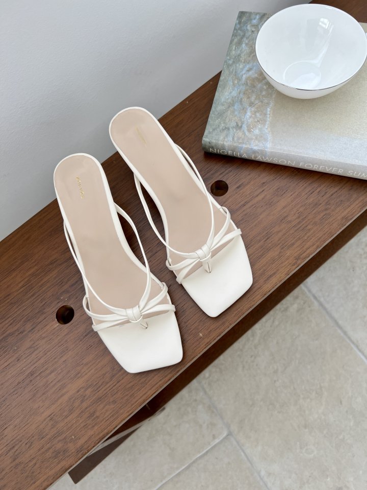 Straps Kitten Heels (4 colors)