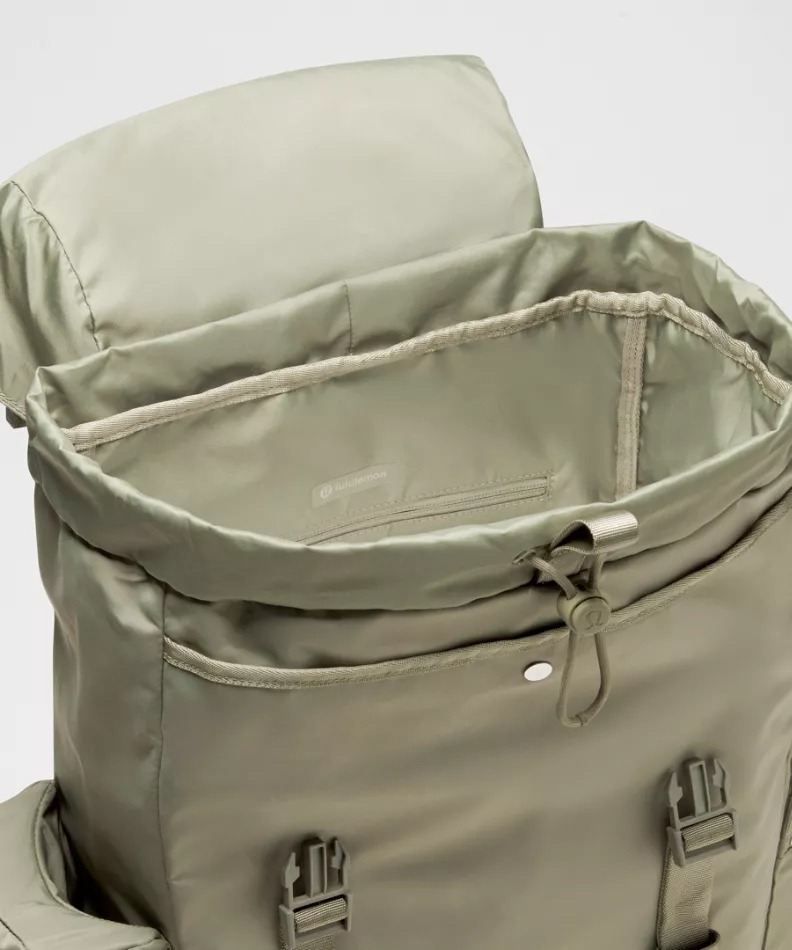 Lululemon Wunderlust Backpack 25L