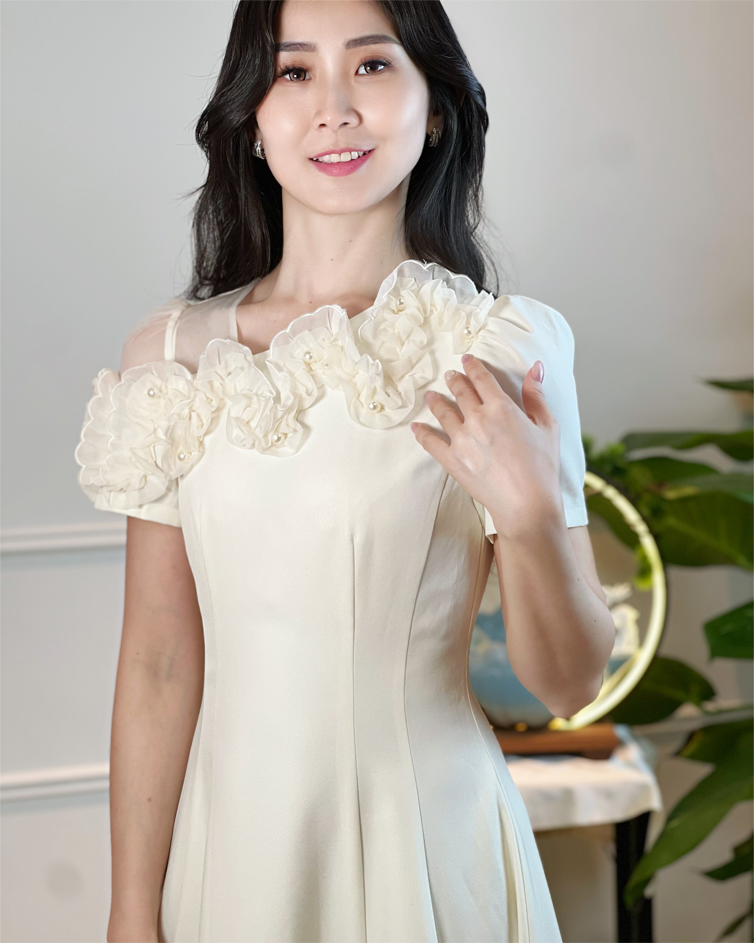 5093 3D Floral Chiffon Appliqué Midi Dress