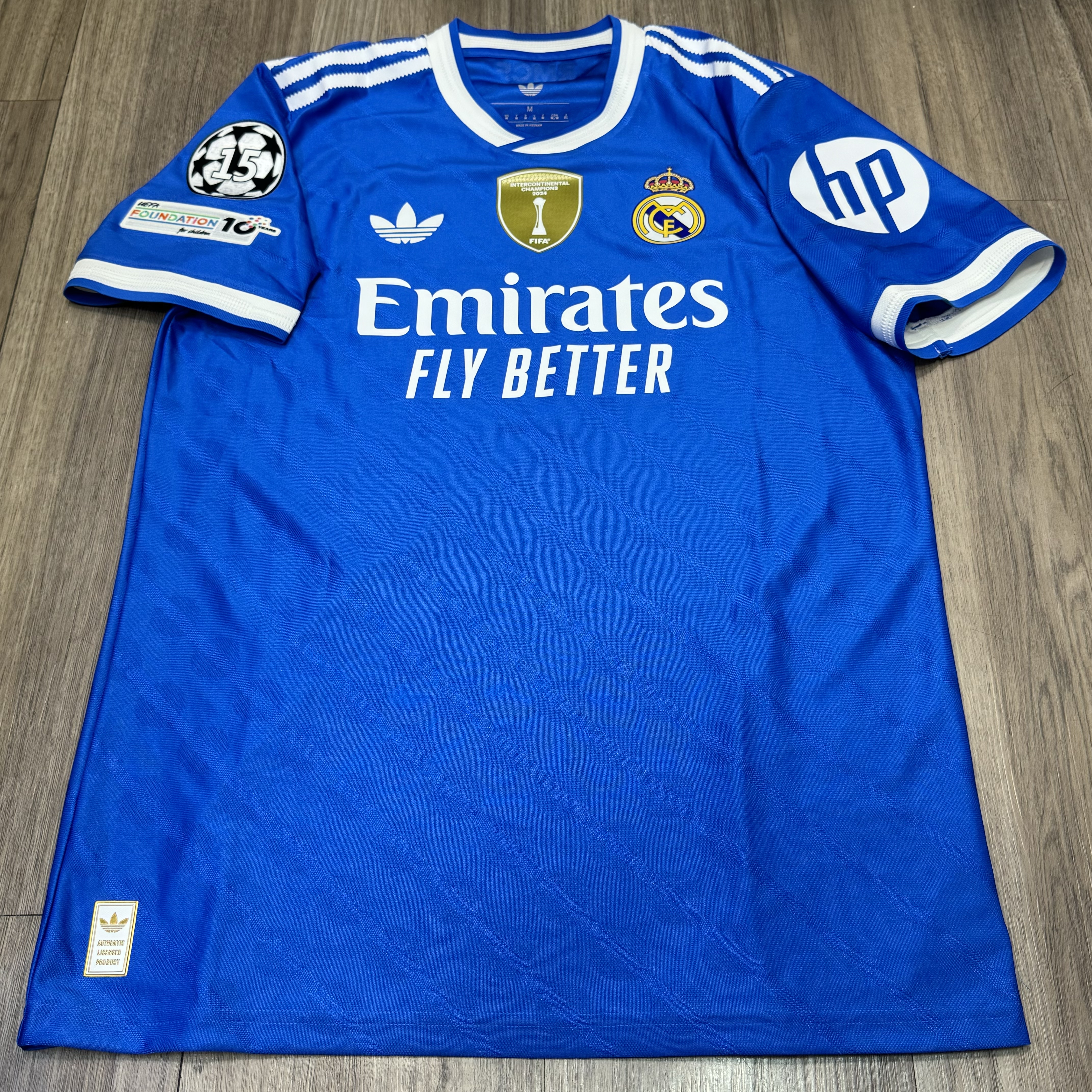 Real Madrid 25/26 player issue away shirt #8 Valverde