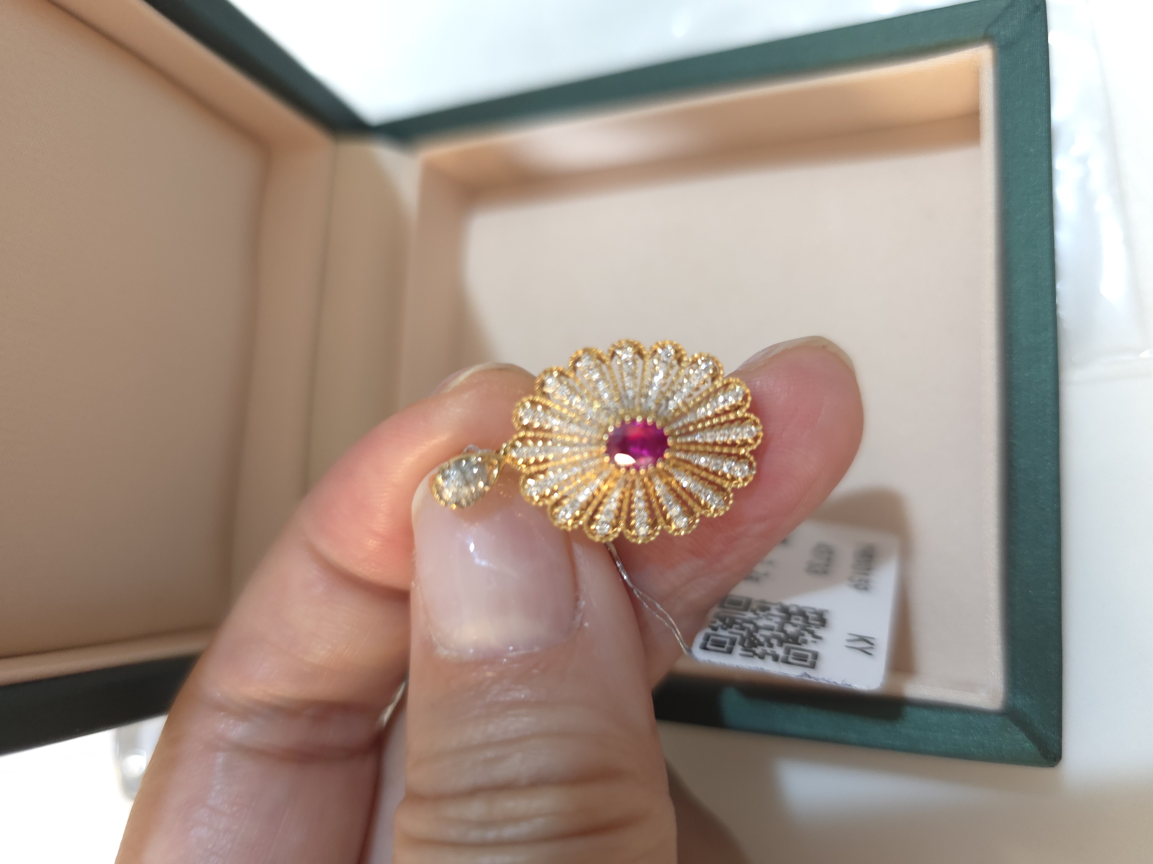 18K红寶鑽石吊墜 R0.38 D0.23 G2.2 