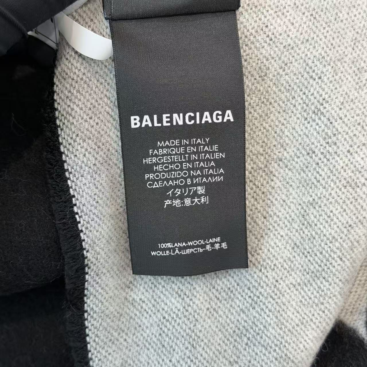 BALENCIAGA巴黎世家 圍巾 經典字母logo 羊毛絨線圍脖 男女同款