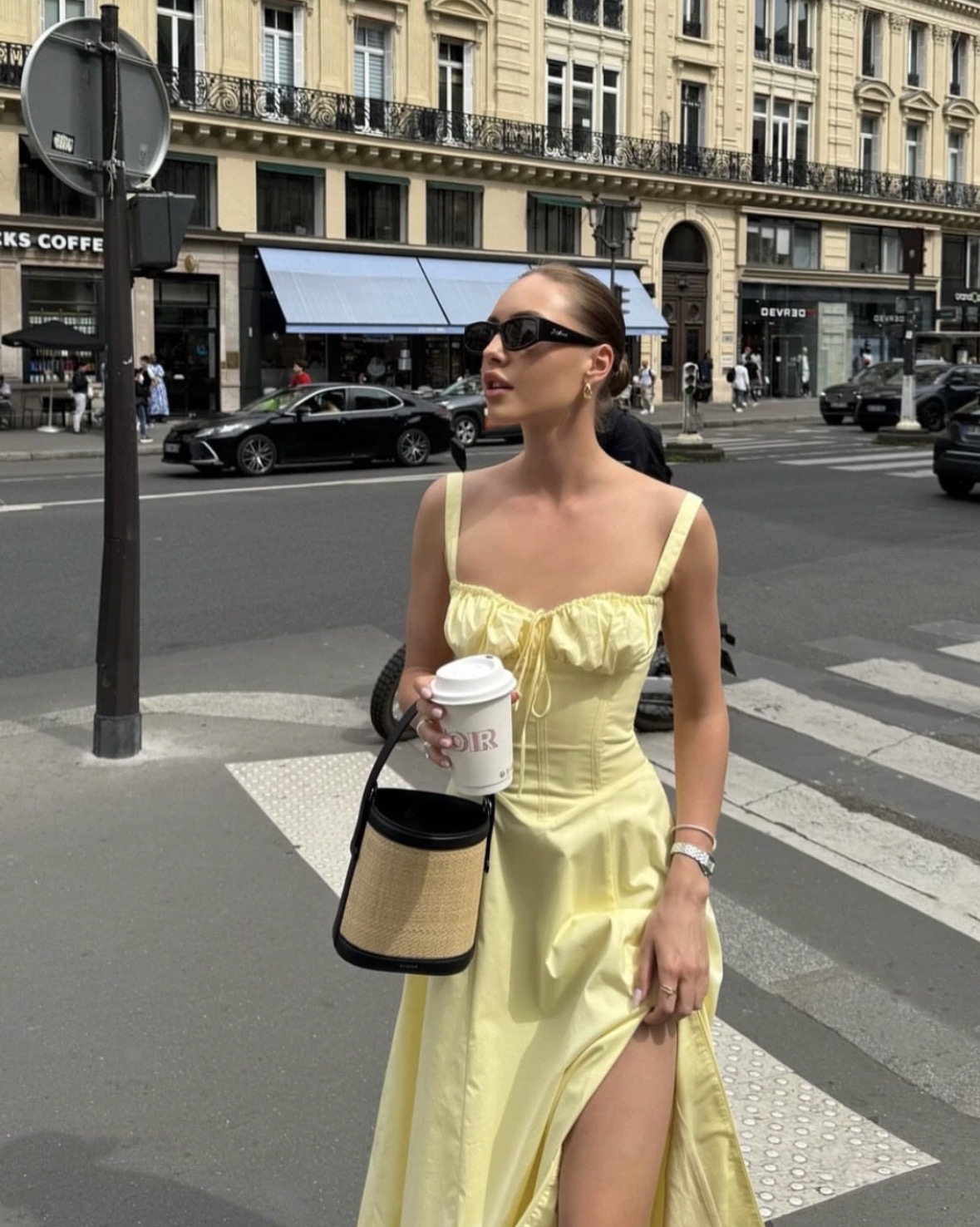 DR459高腰吊带连衣裙