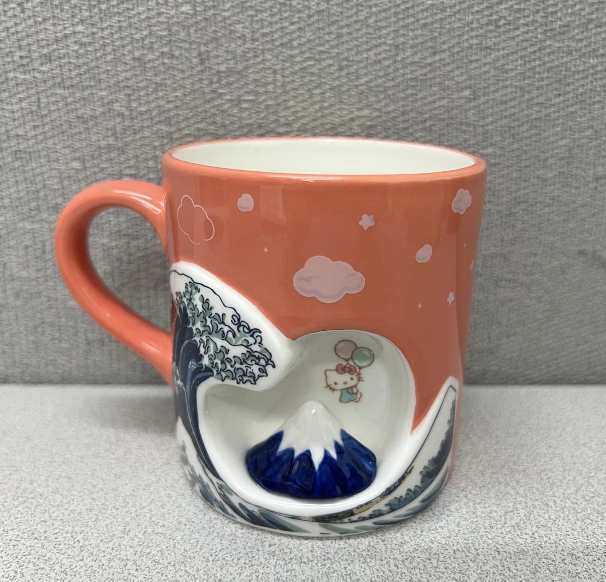 🎌日本直送🎌 Sanrio 立體富士山 《神奈川沖浪裏》主題杯 