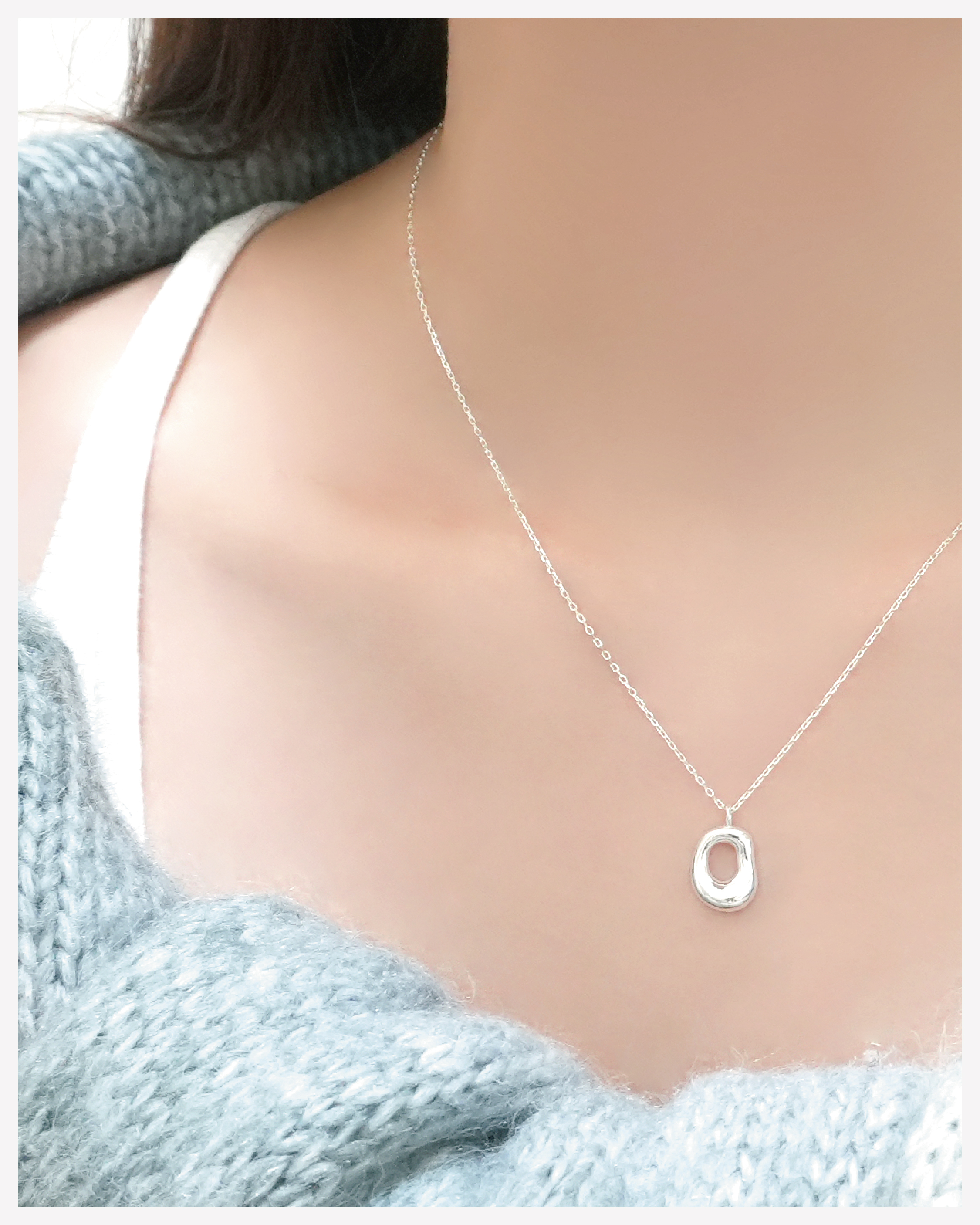 Minimalist Round Necklace 