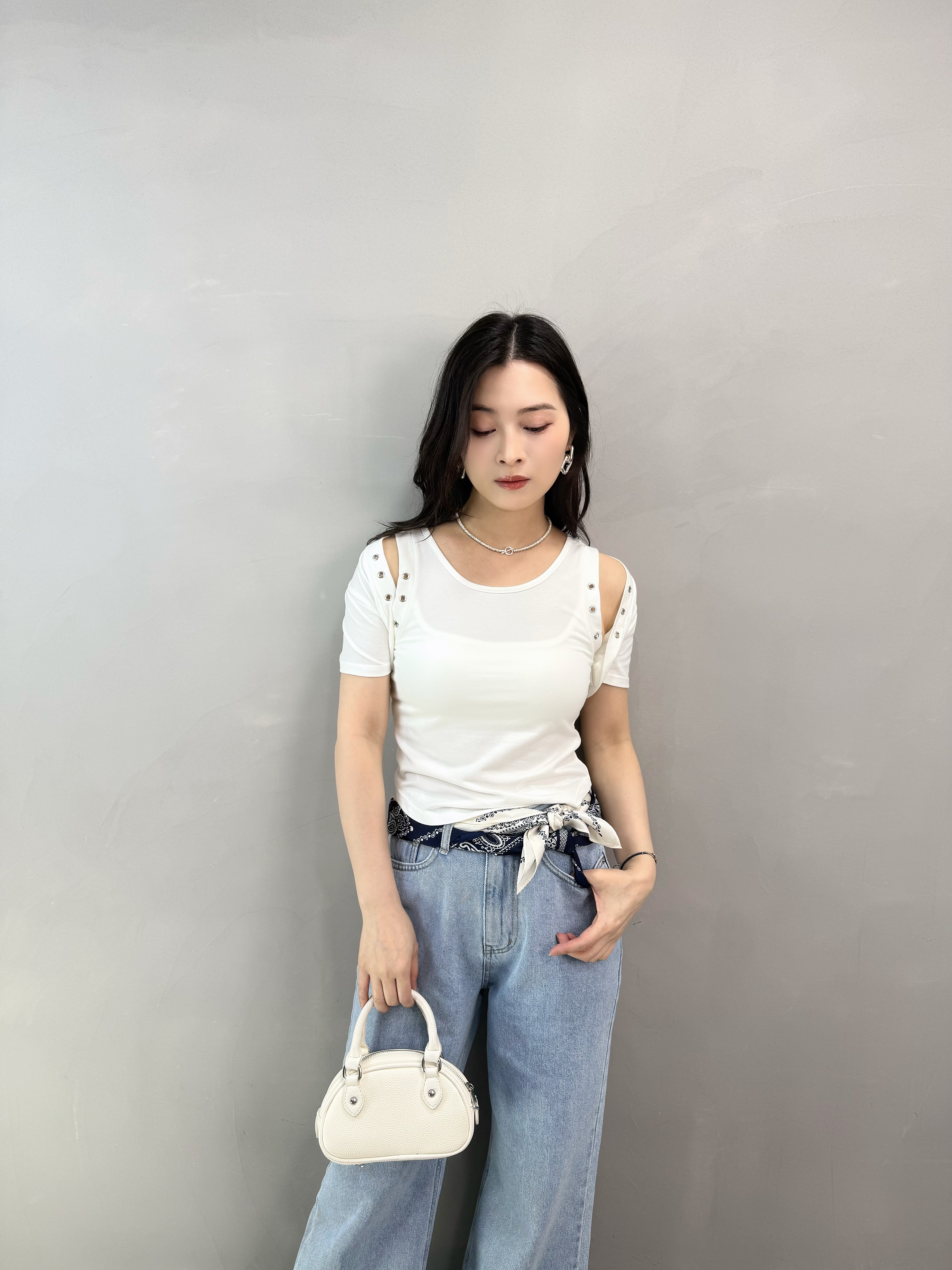 N61 雙絲巾薄牛仔褲