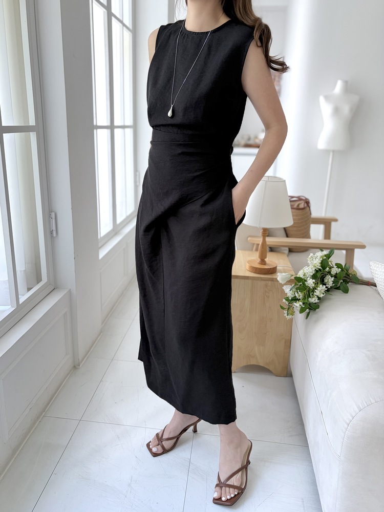 Effortless Wrap Dress (Black)