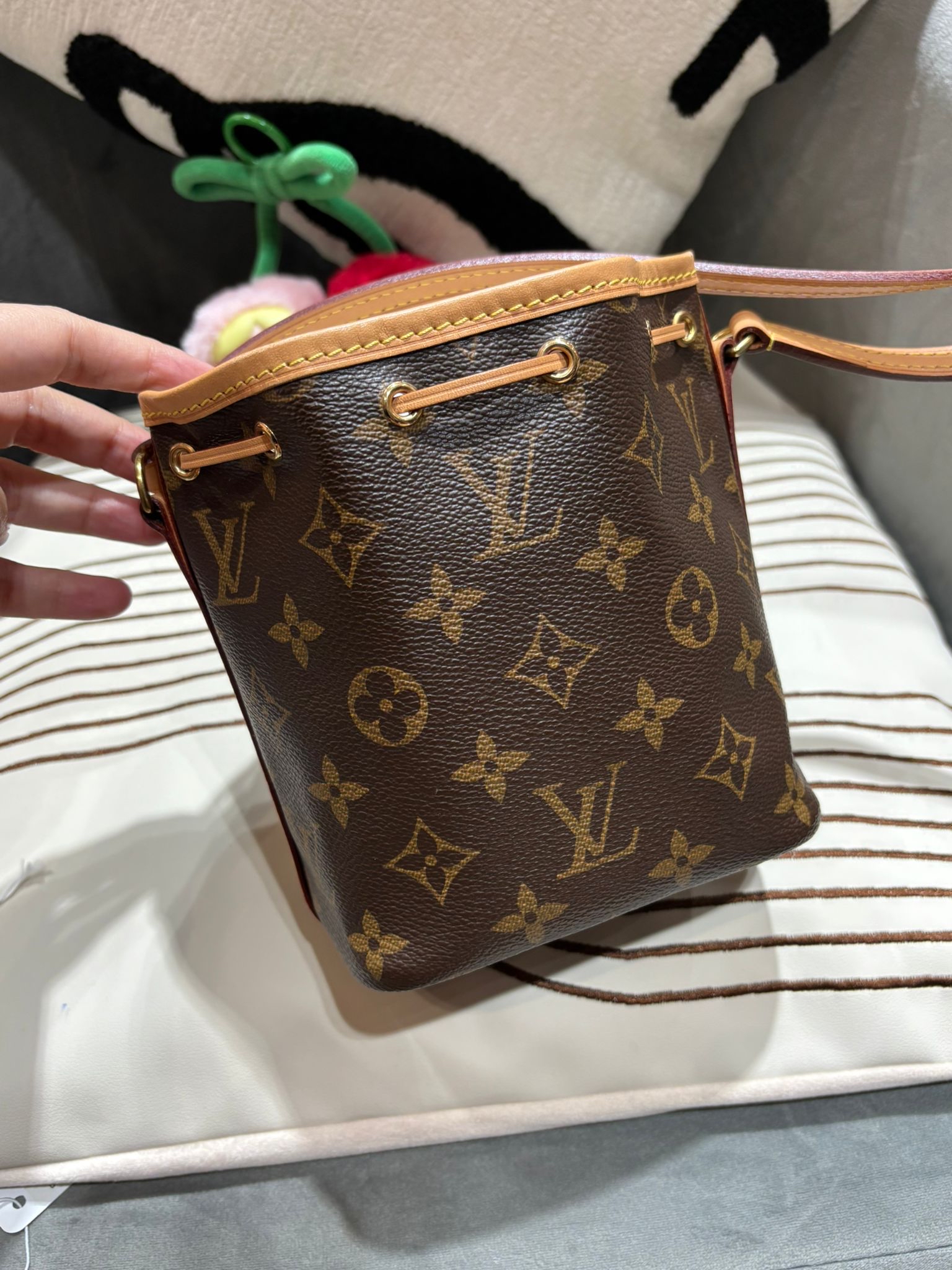 Lv NANO NOE monogram bucket Shoulder Bag M41346 100%Authentic ,98%new ✅dust bag 