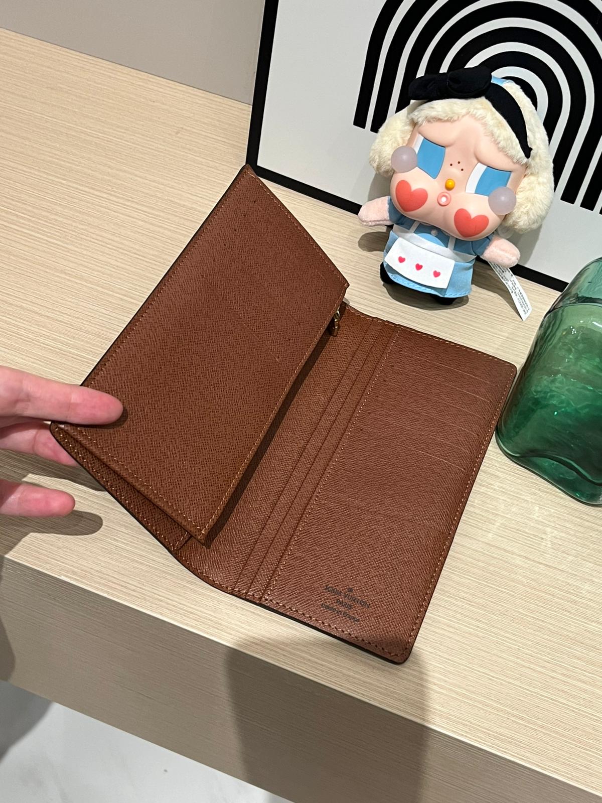 LV Brazza Long Wallet Monogram M66540 100%Authentic, 99%New ✅Dust Bag