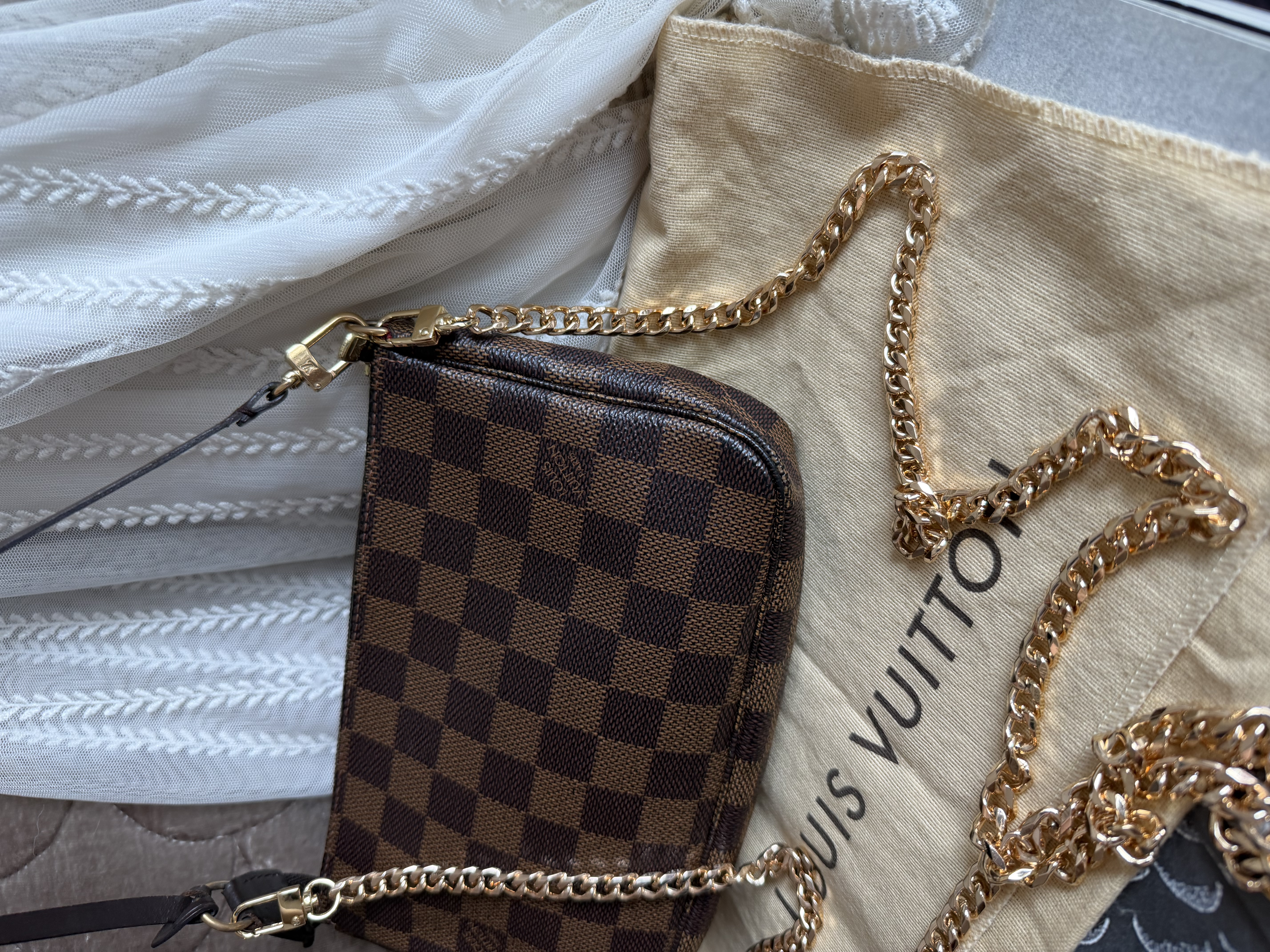 Louis Vuitton Damier Ebène Canvas Pochette Accessoires 