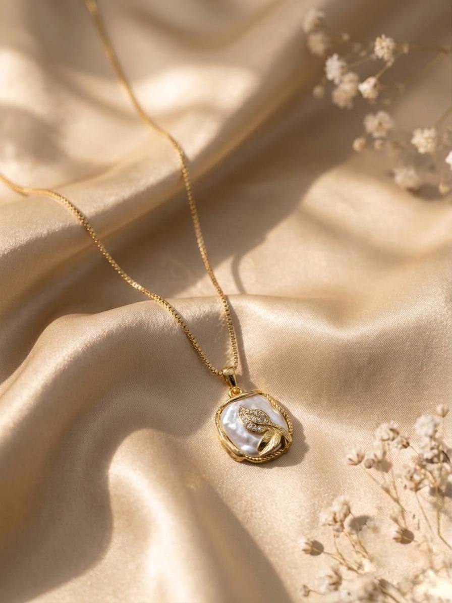 CPNK0098 - Crystal Pendant Necklace