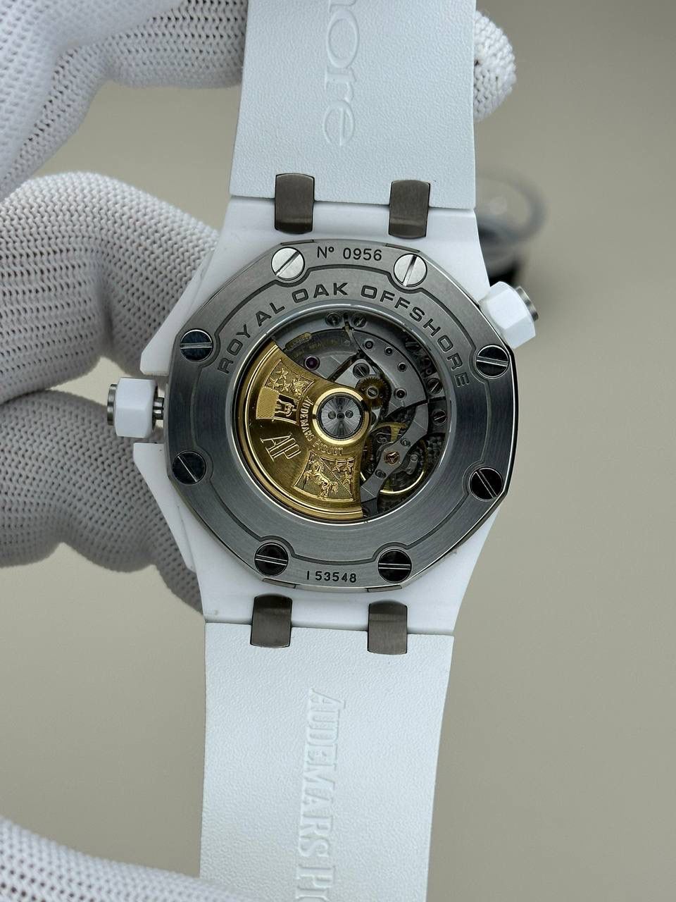 爱彼皇家橡树离岸型白色陶瓷自动机械腕表