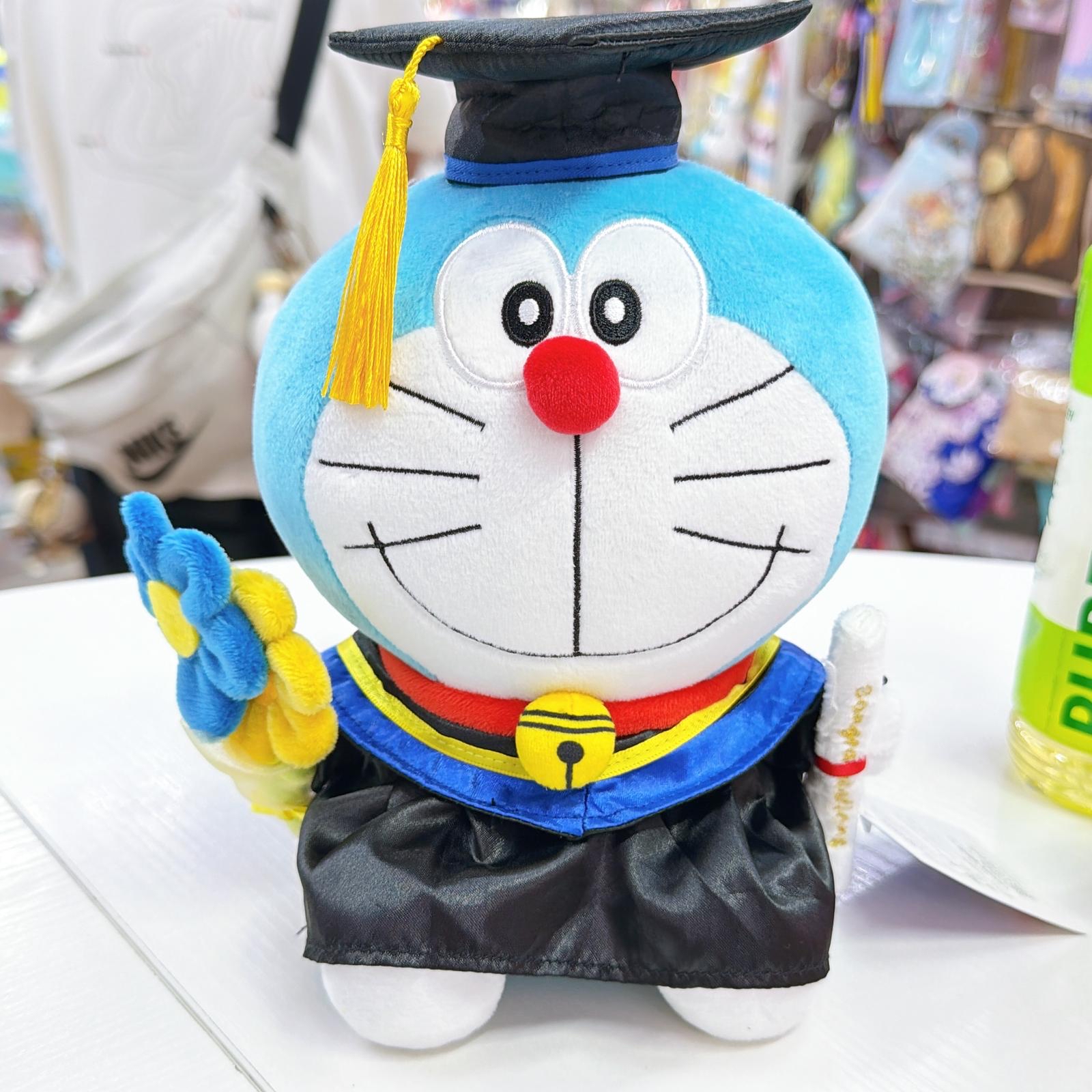 原裝行貨Sanrio 20 cm畢業公仔