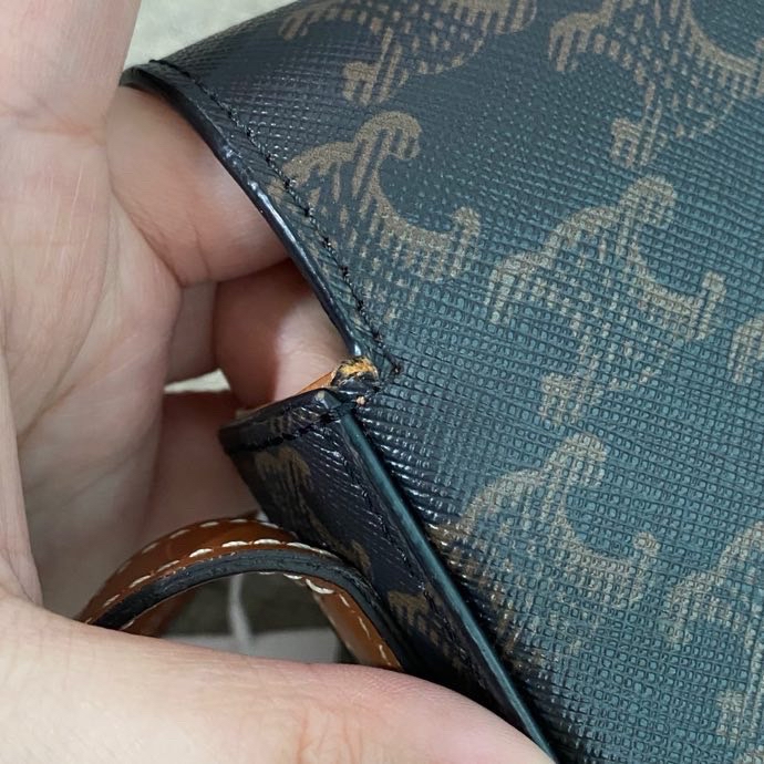 【預訂貨品】Celine Triomphe凱旋門腋下包 