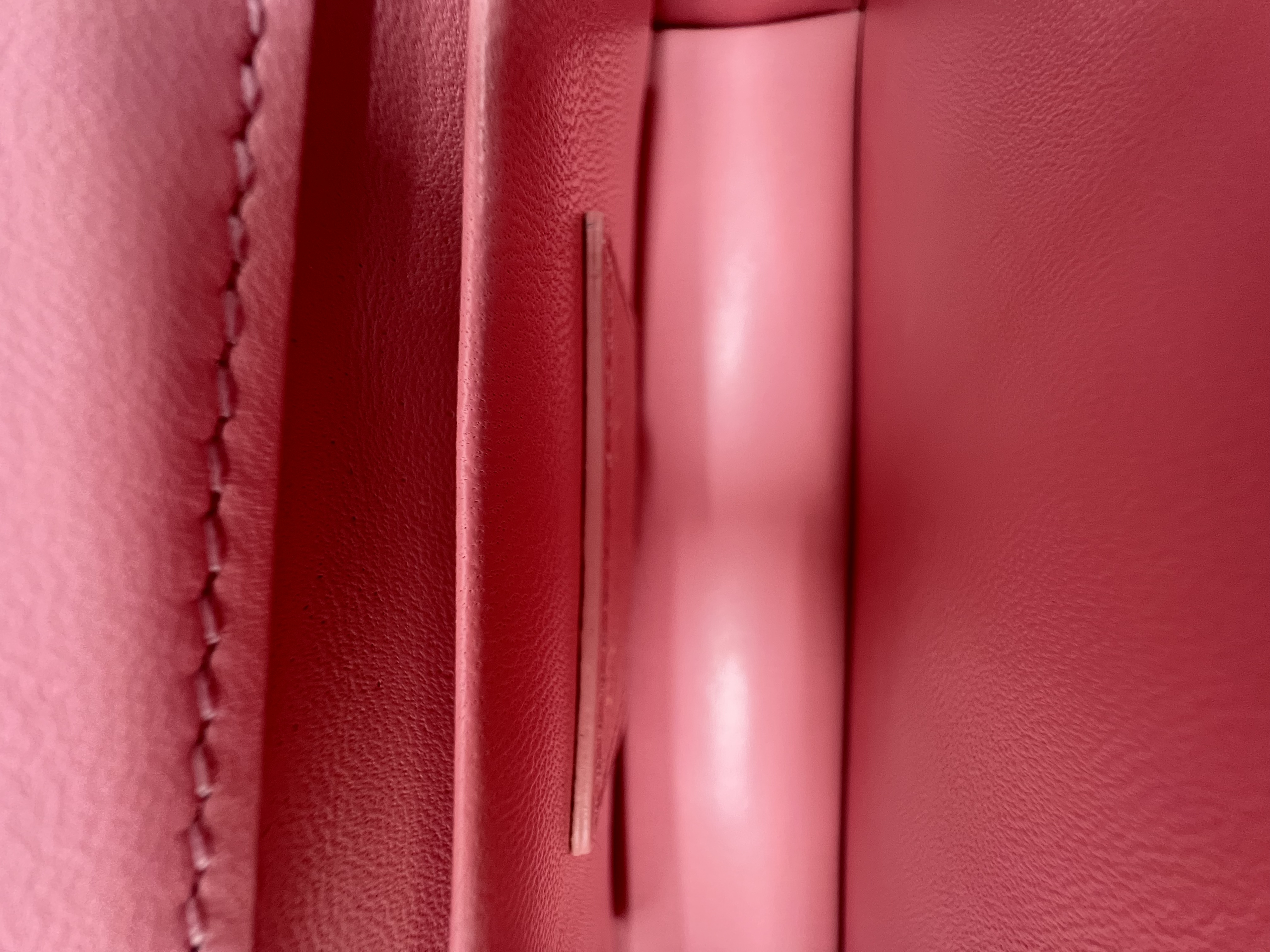 Pre-Owned DIOR Montaigne East-West / Product Code: 26041402