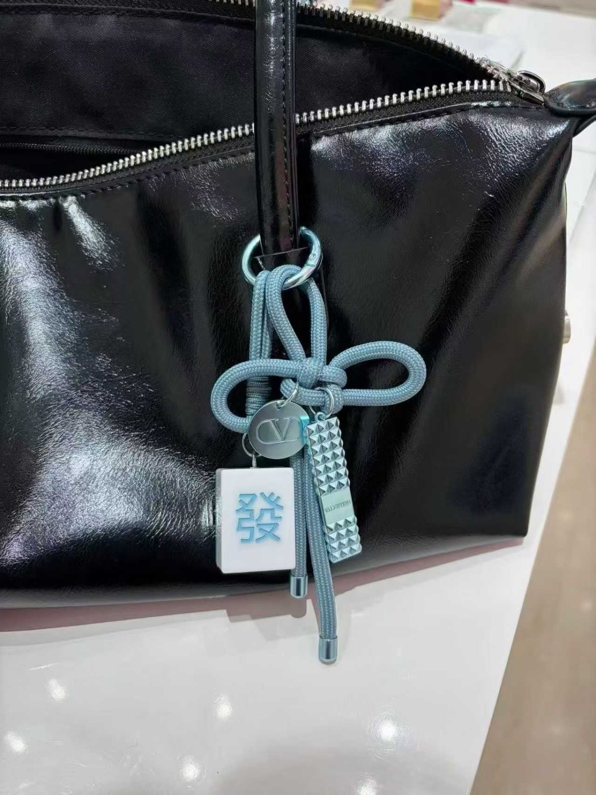 *【VALENTINO Beauty專屬贈品🔹招財藍玉吊墜🀄️】*