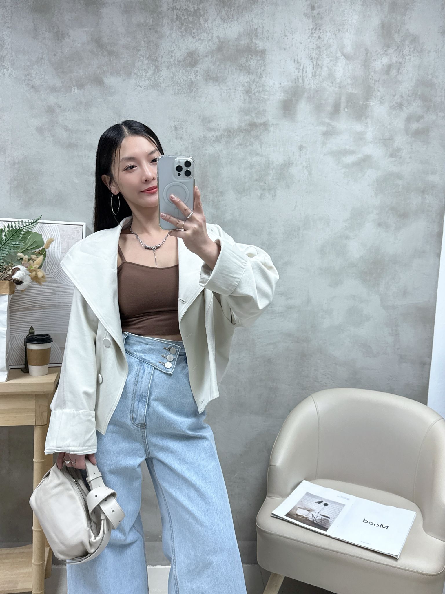 B07 大反領扣鈕外套