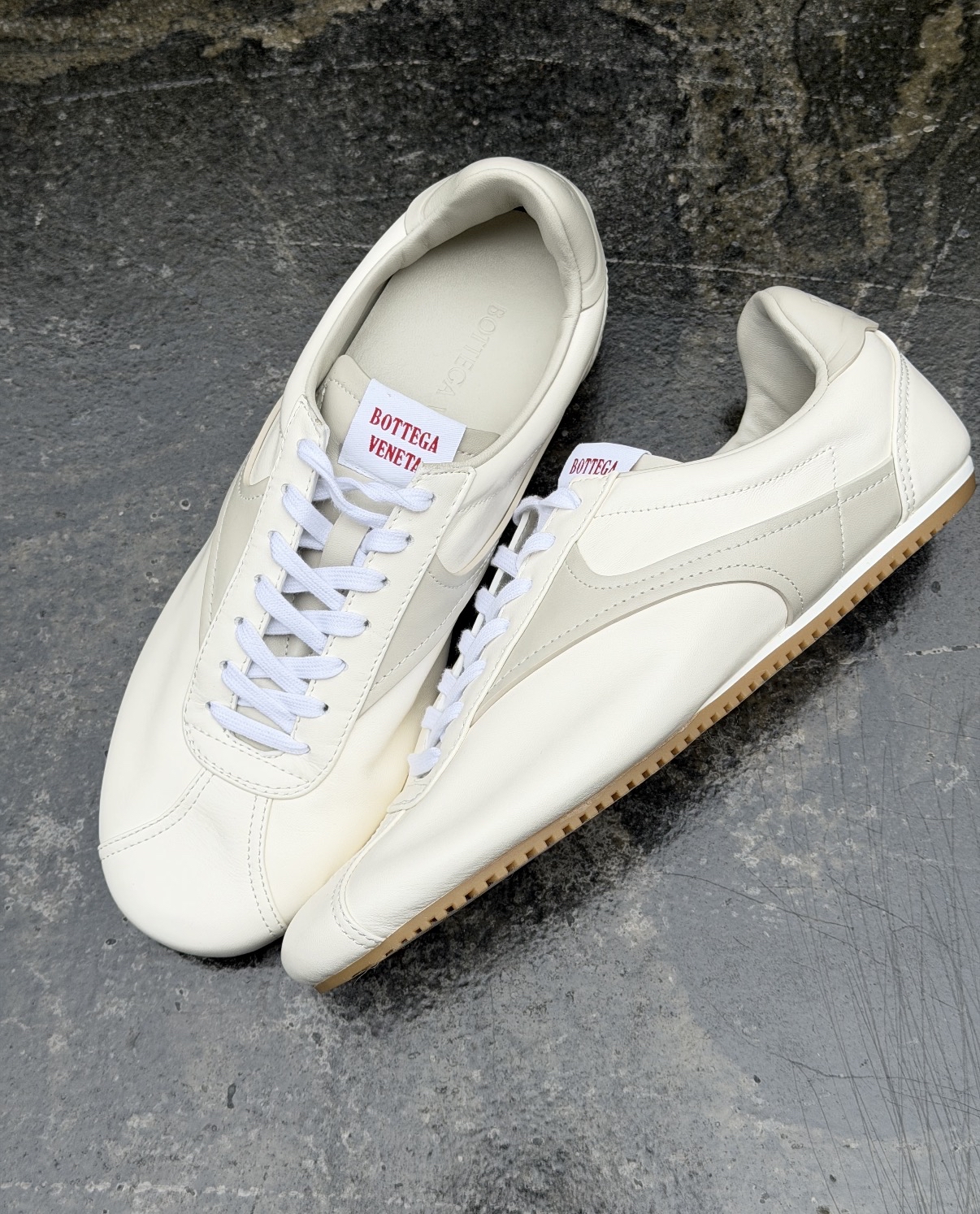 限時優惠✨新款🆕訂貨🍒BV Shot sneaker  最易襯的白色✨  Size 36/37/38/39/40/41