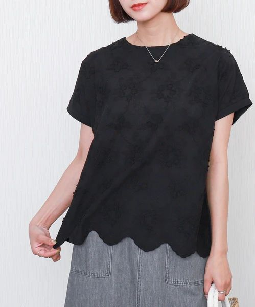 精緻花卉刺繡短袖上衣