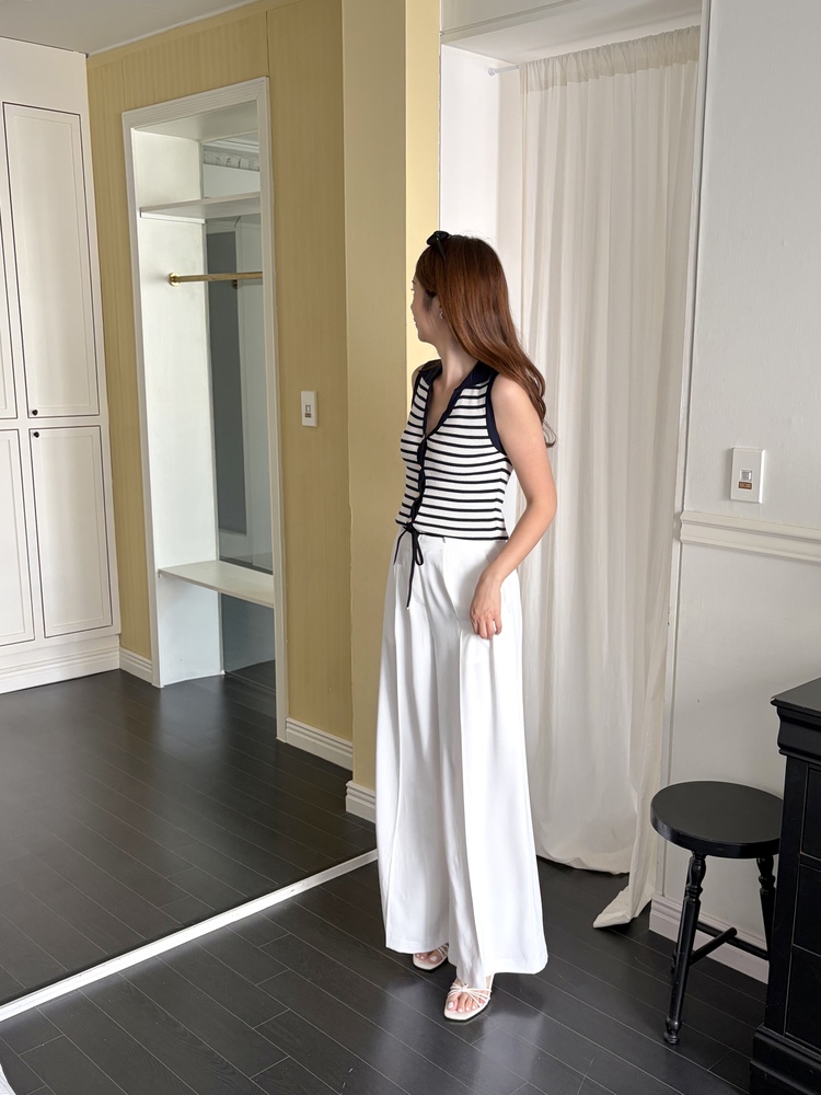 The Effortless Stripe Vest (Navy)