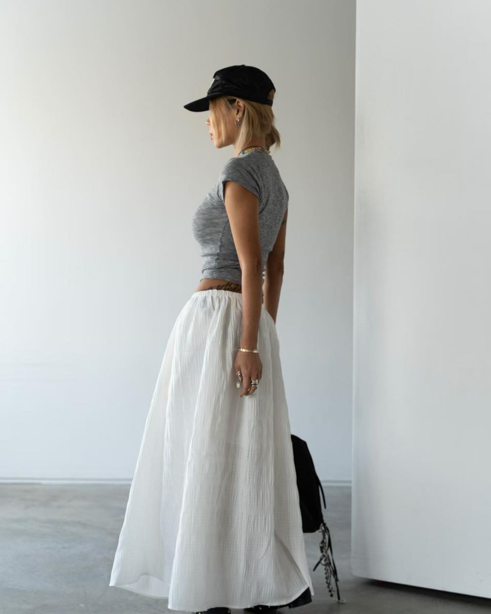 暗格紋大下擺半腰裙