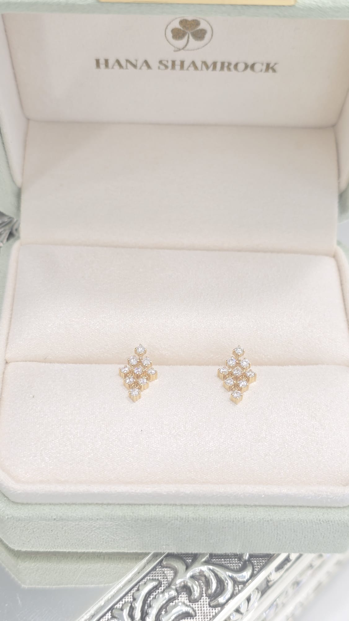 18K蕾絲鑽石耳釘 d0.4ct/18