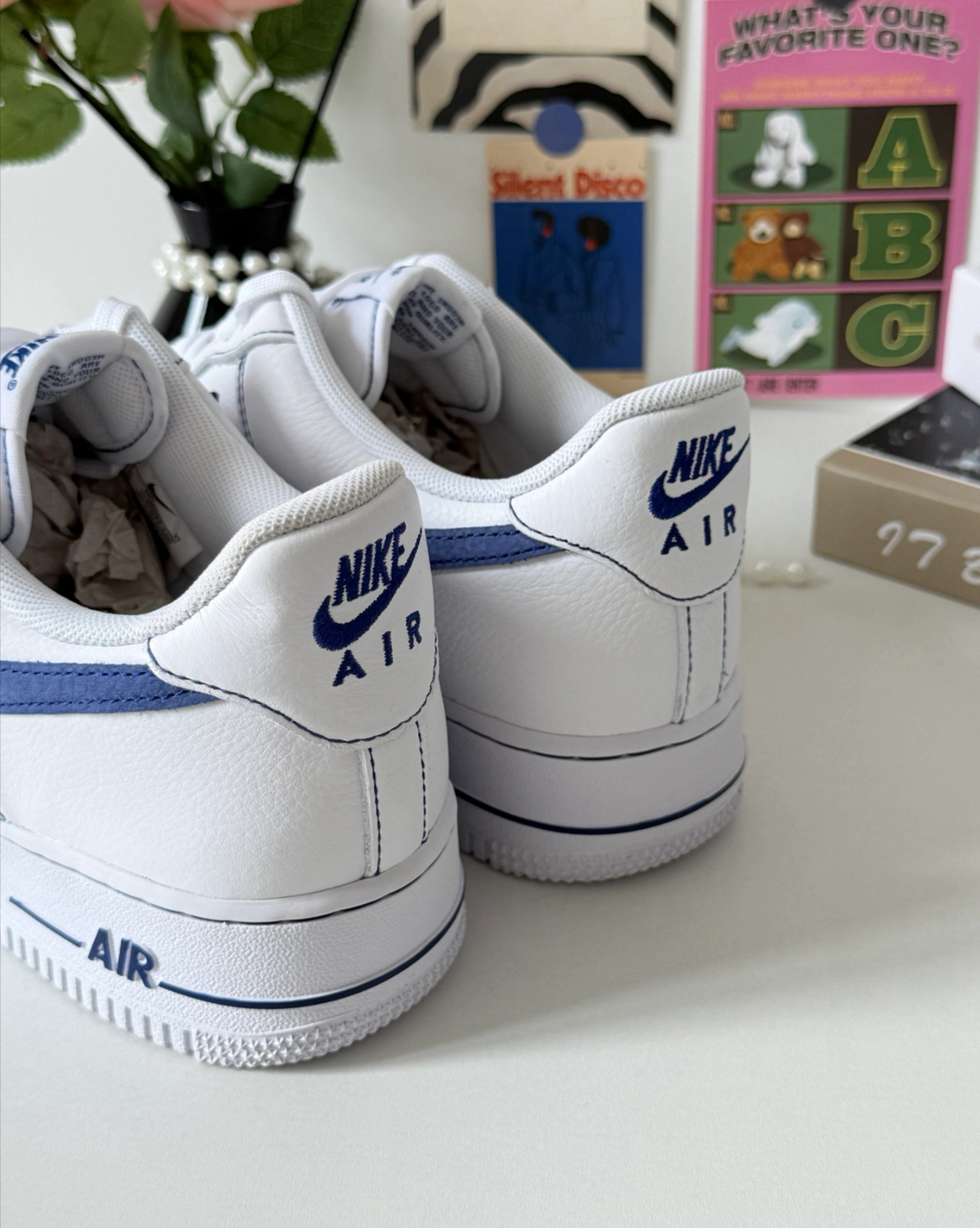 HQ2037-100 Nike Air Force 1 Low ‘07 LV8  White Deep Royal Blue HQ2037-100