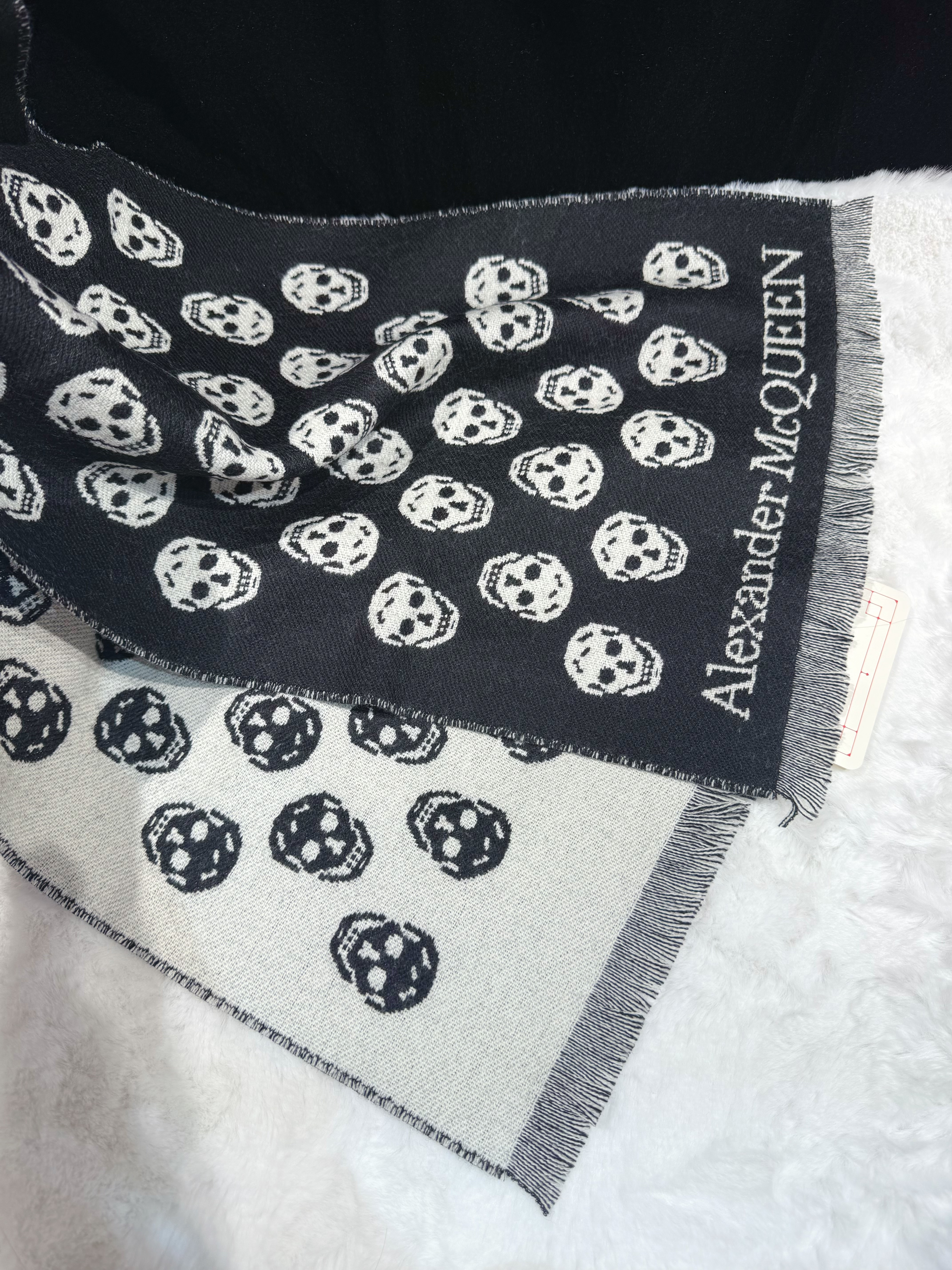 McQueen scarf blk/w