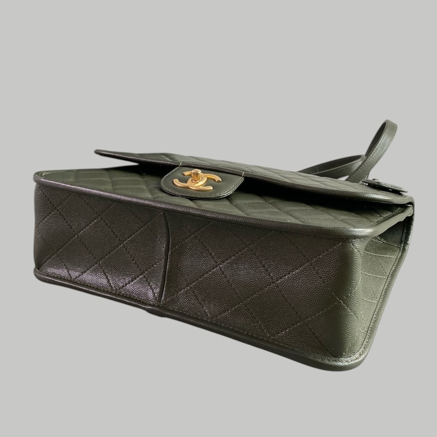 Chanel Caviar 22K 背囊