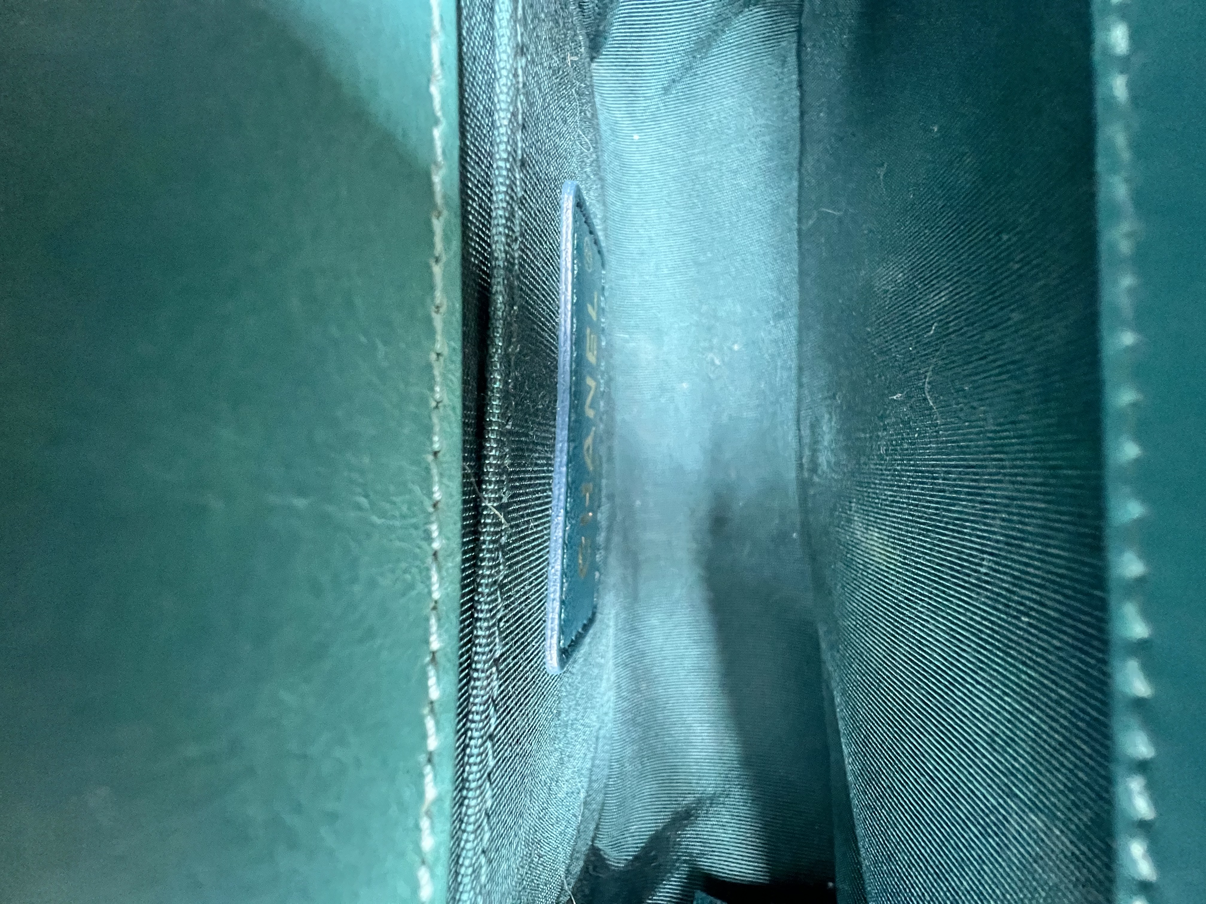 Pre-Owned CHANEL Shearling Boy Flap / Product Code: 26041514