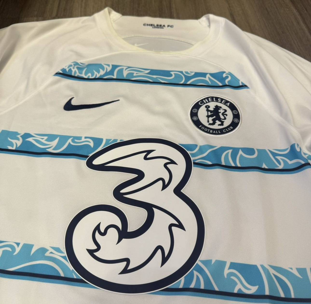 Chelsea 22/23 away shirt #24 James