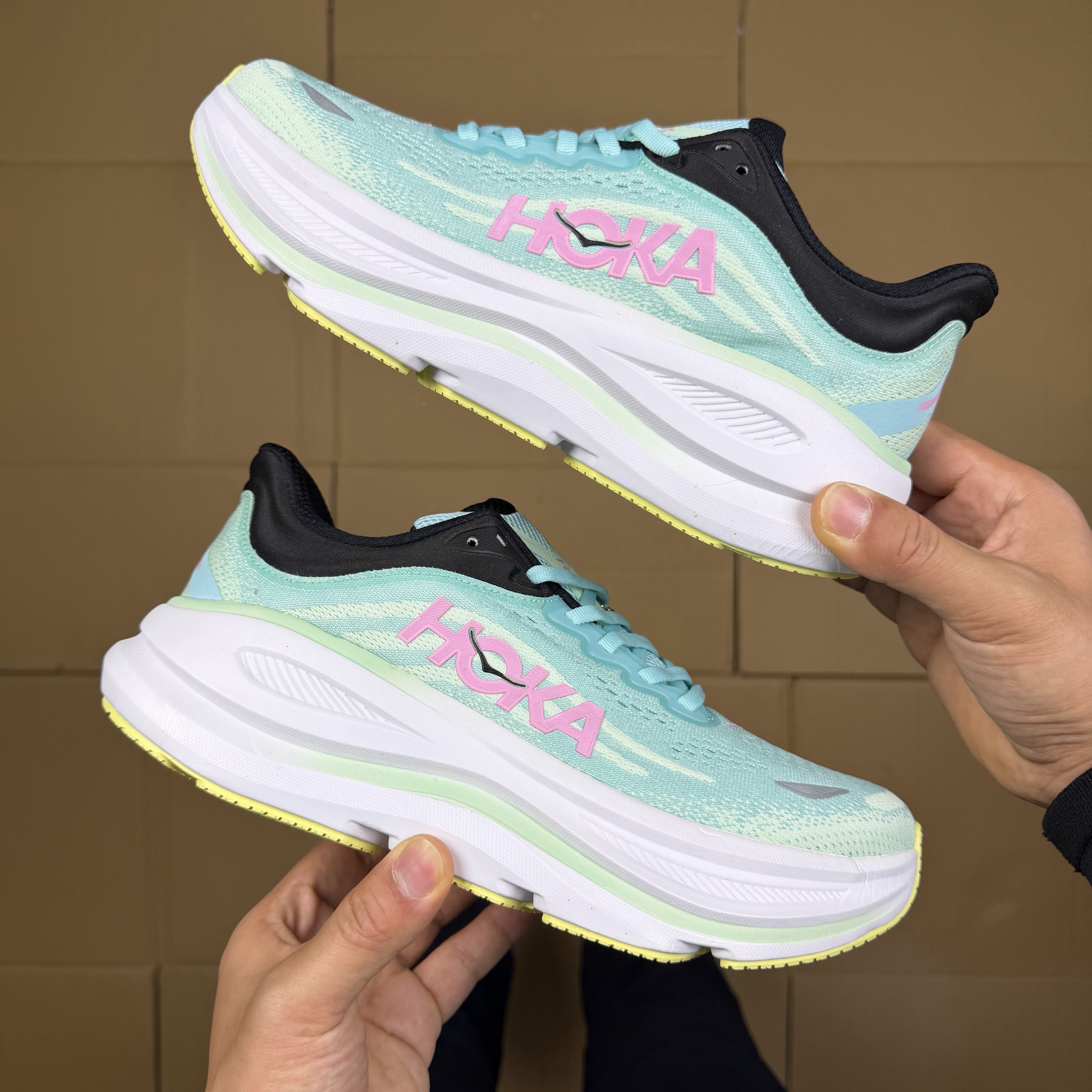 Hoka One One Bondi 9 