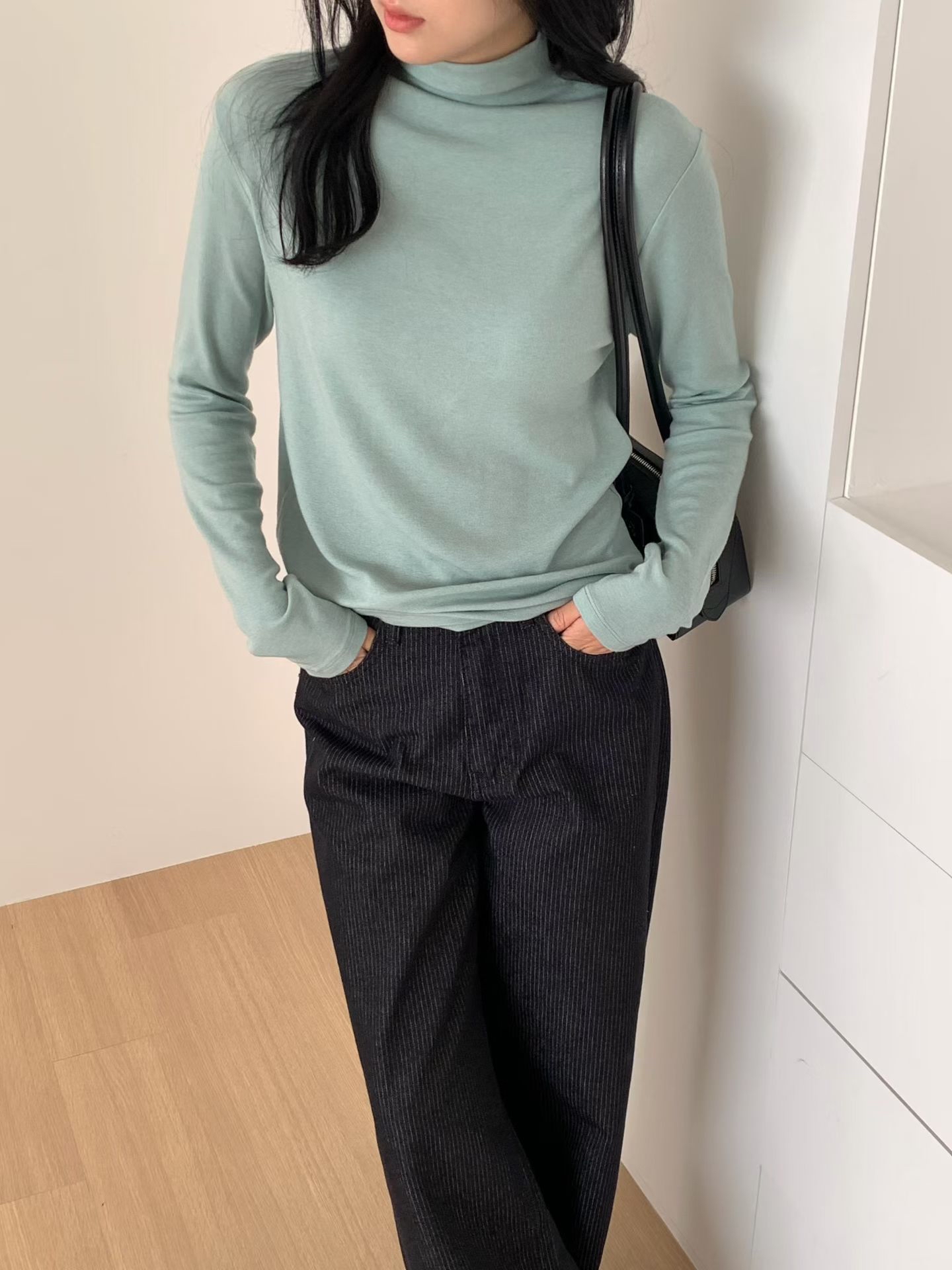 MidNeck wool basic tee
