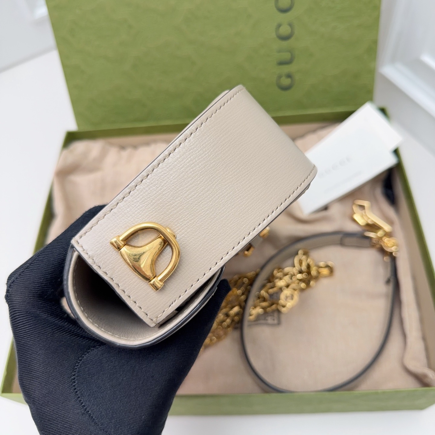 【預訂貨品】Gucci燕麥色法棍包腋下包 