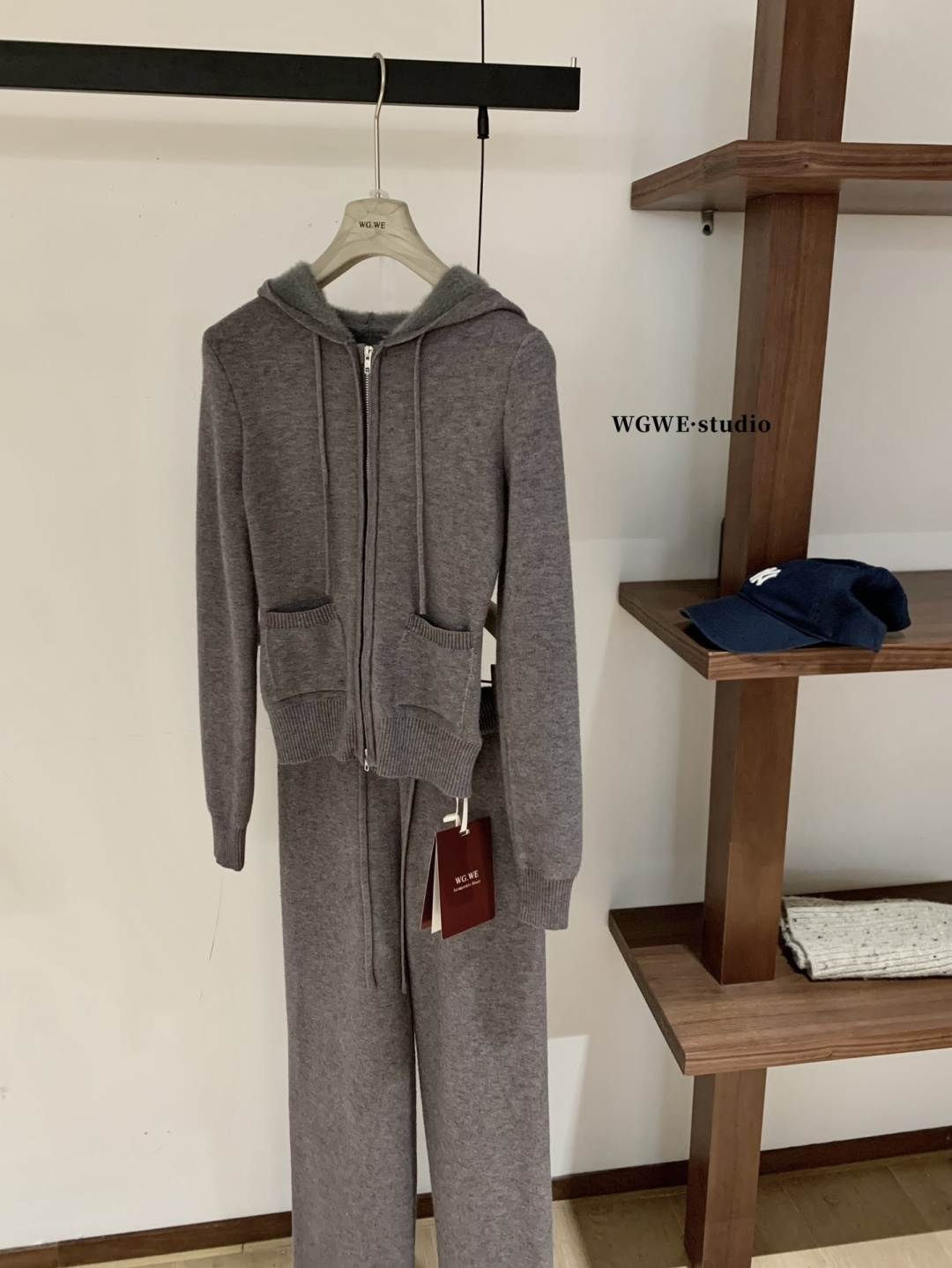 1712 HOODED ZIP-UP KNIT SET 连帽拉链针织套装