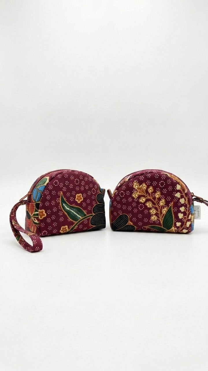 T020 - Batik Pouch