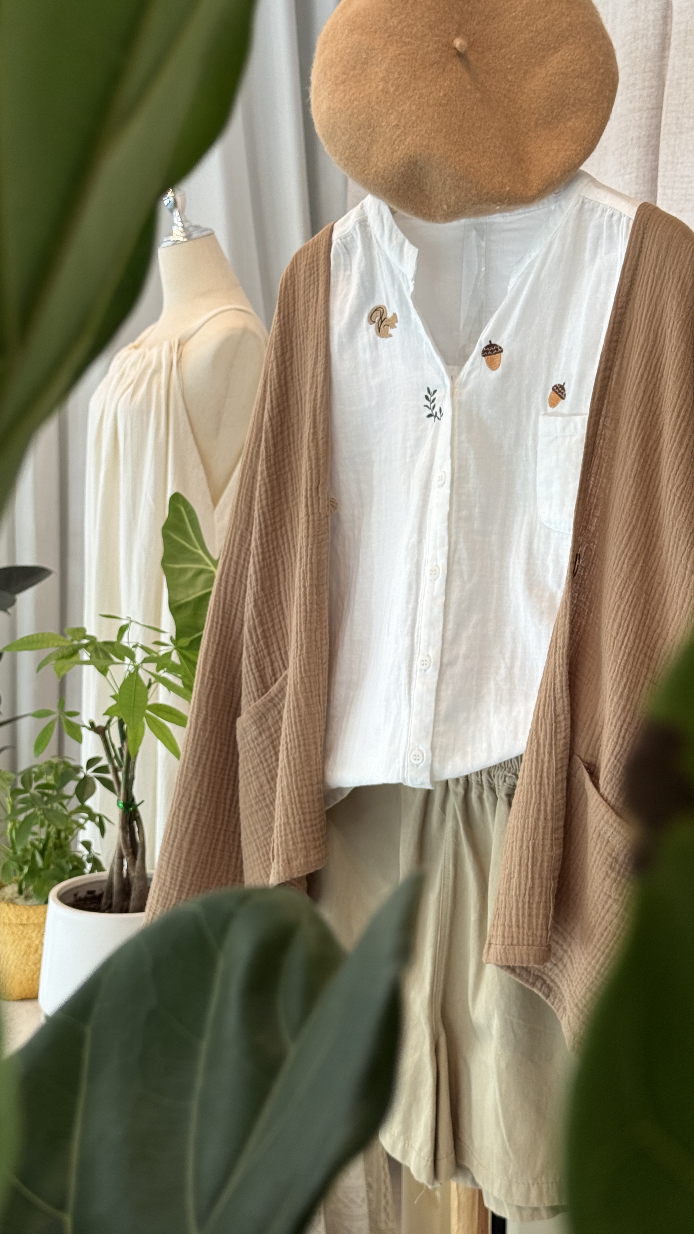 【Made to Order】追着坚果的小松鼠（下单后预计3-5工作日完成）
