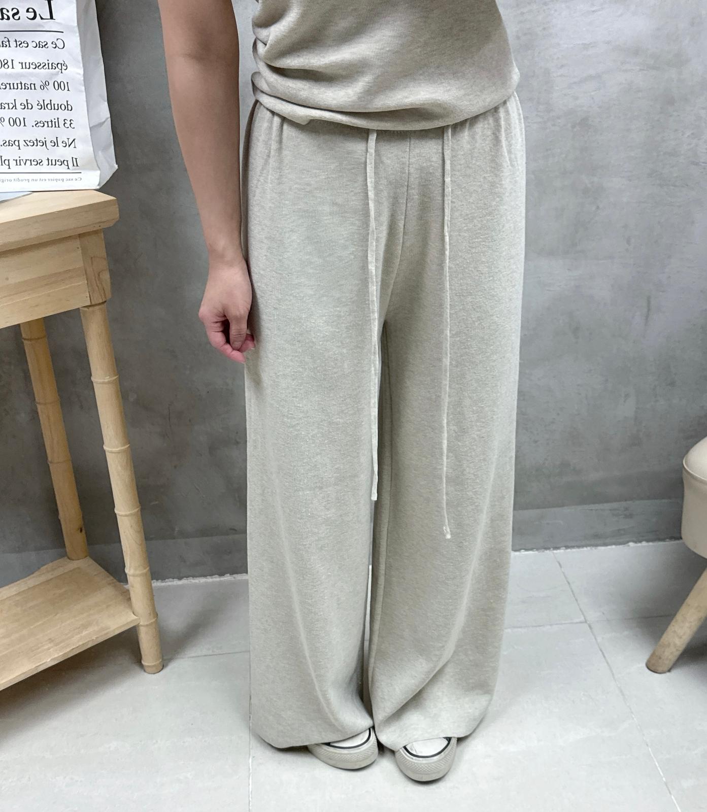 A04 線棉背心+外套+休閑褲