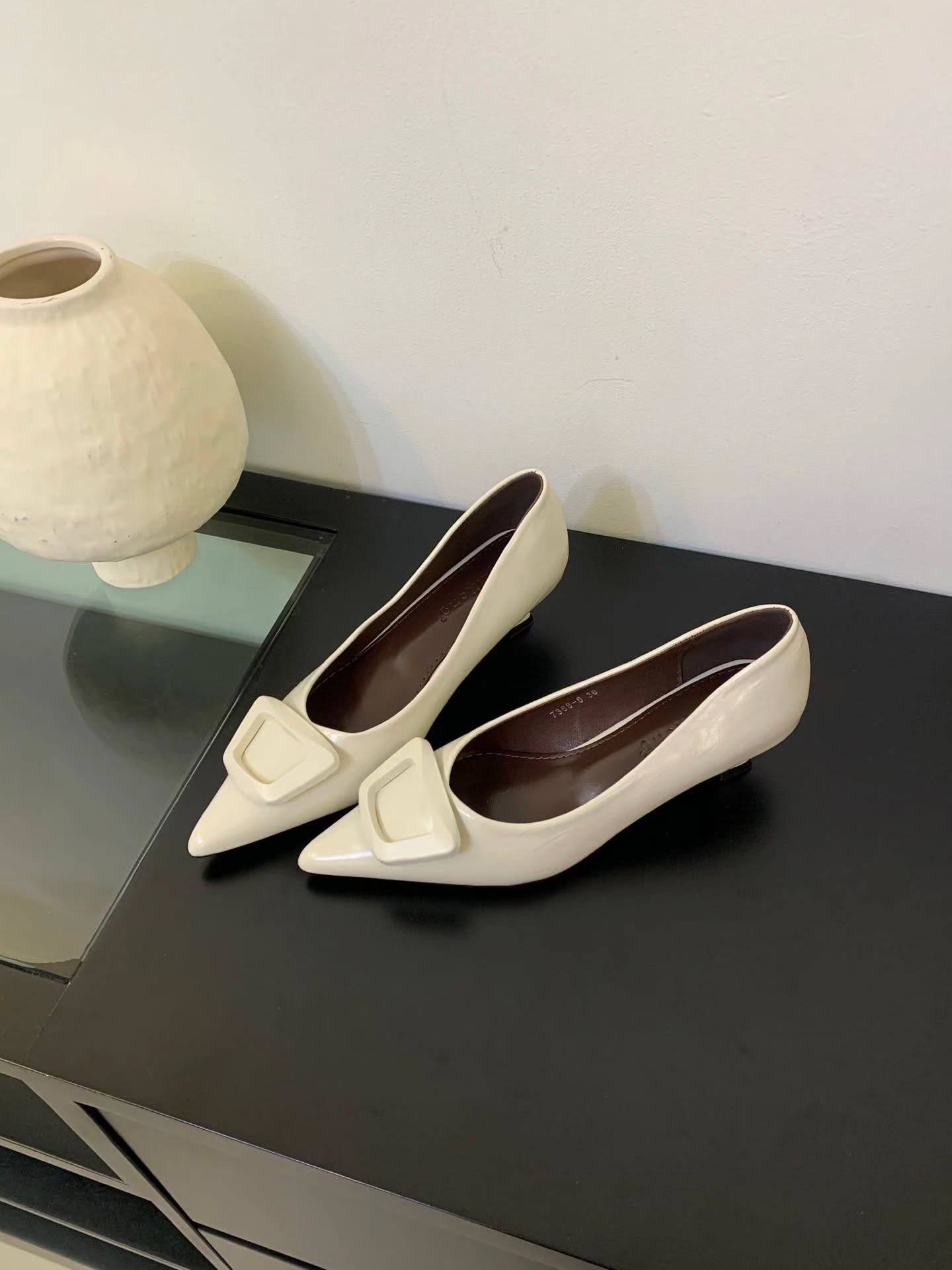 7388-6 法式气质尖头高跟鞋🇨🇳