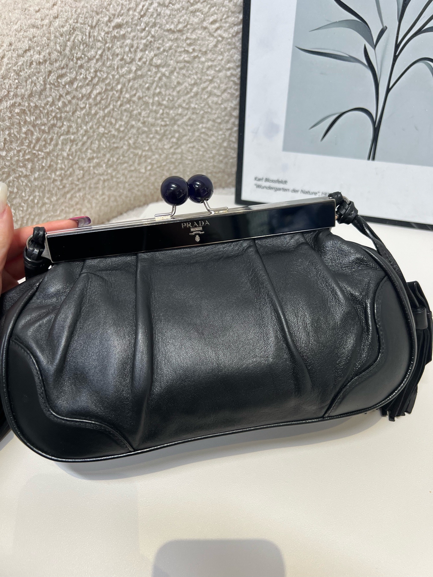 【預訂貨品】Prada 黑色腋下包