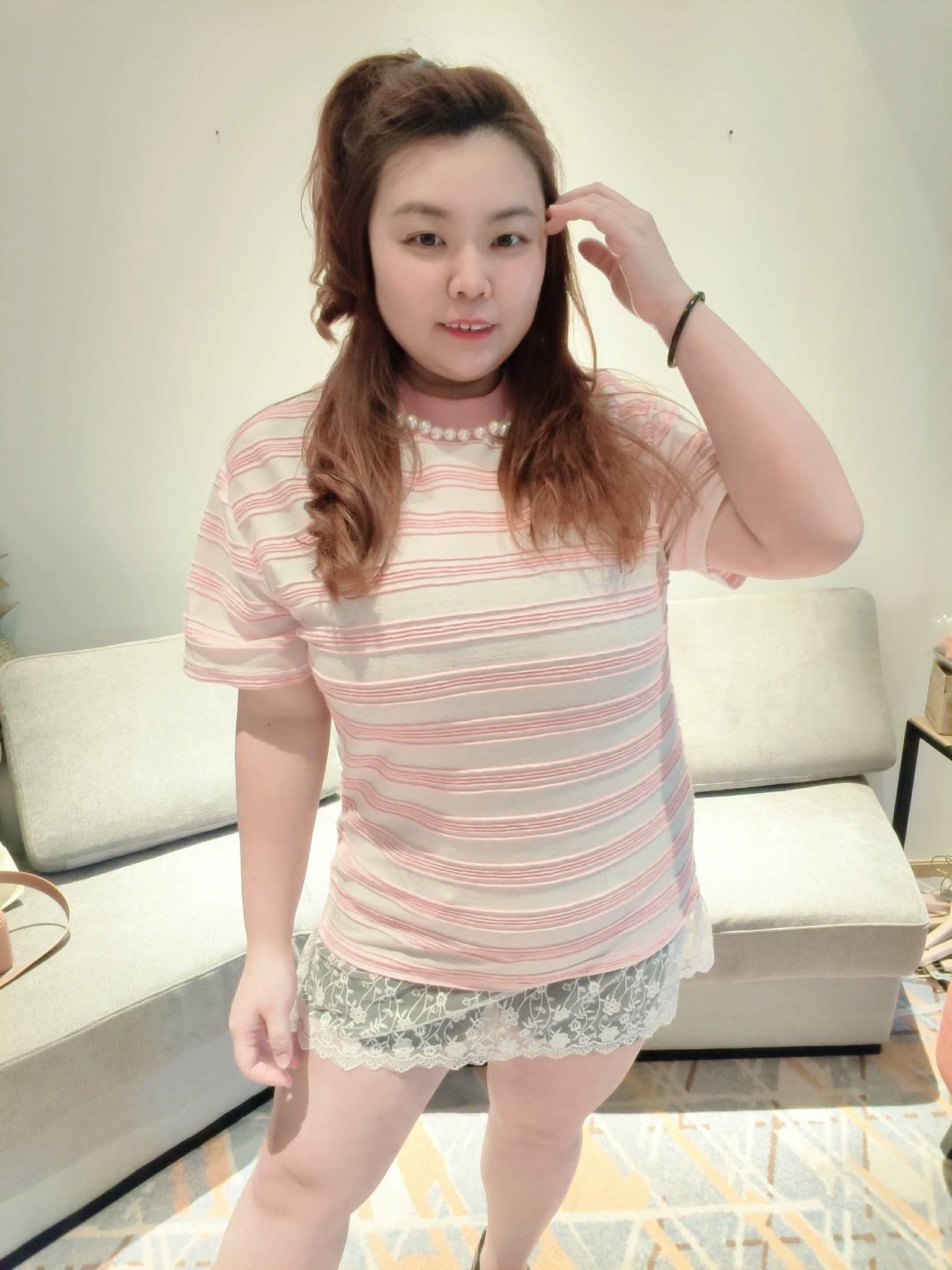 YPA08 975 中袖刺绣字母口袋上衣